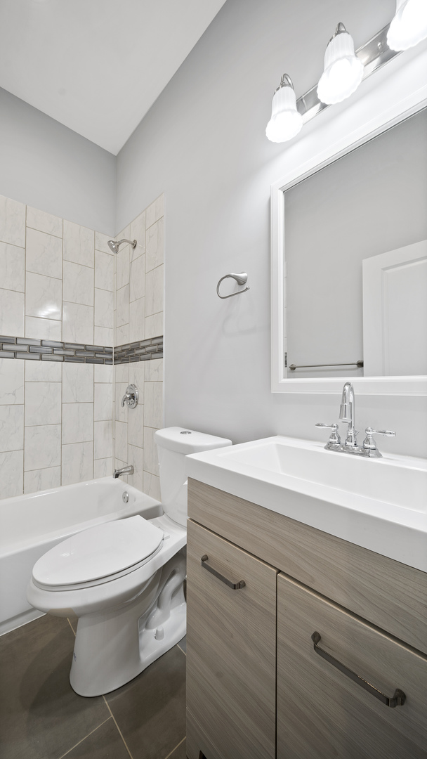5722 W Race Avenue Unit: 2