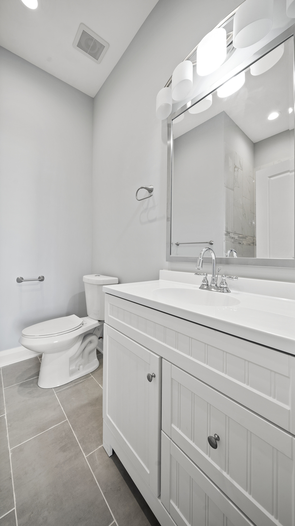 5722 W Race Avenue Unit: 2