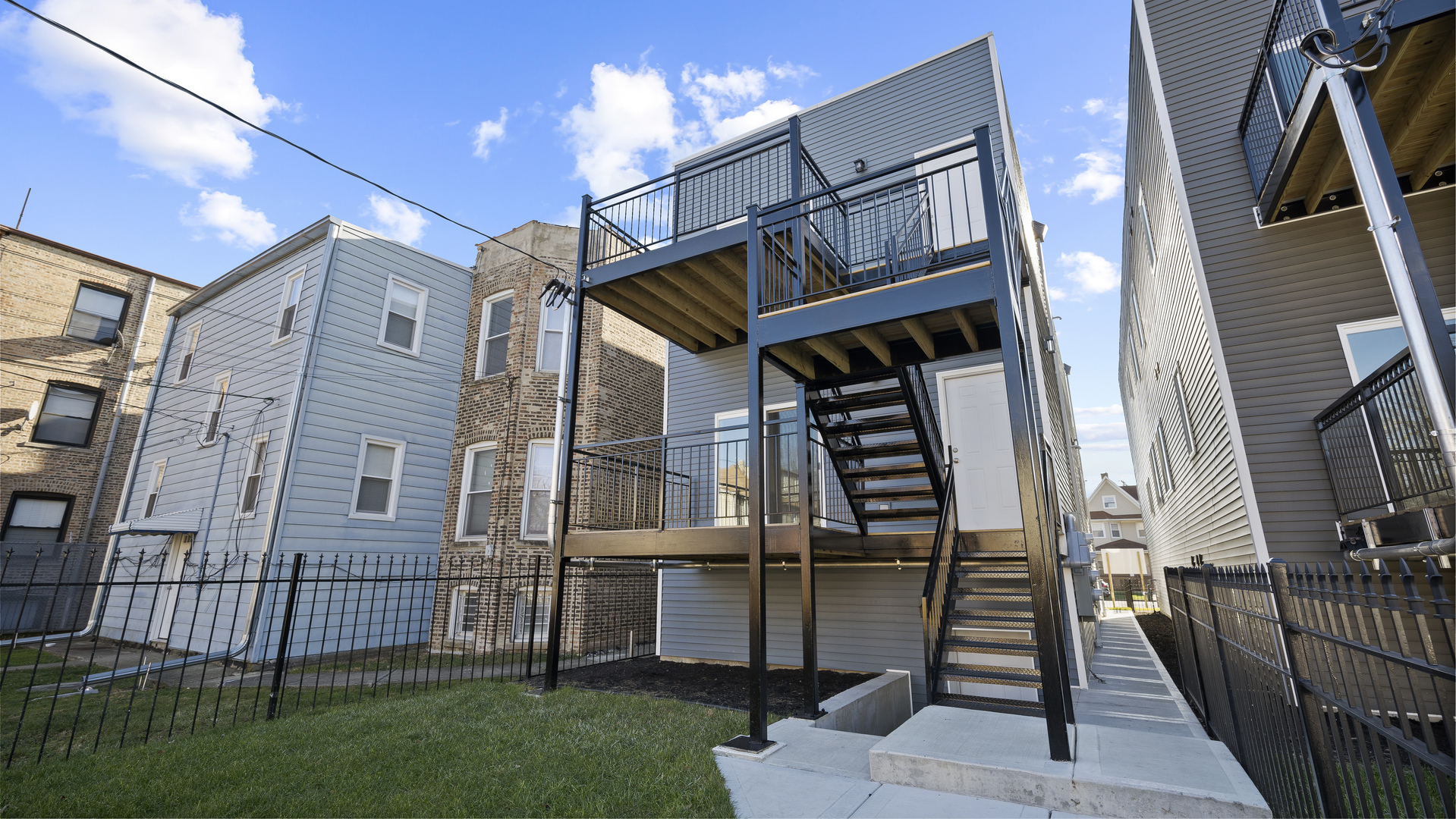 5722 W Race Avenue Unit: 3