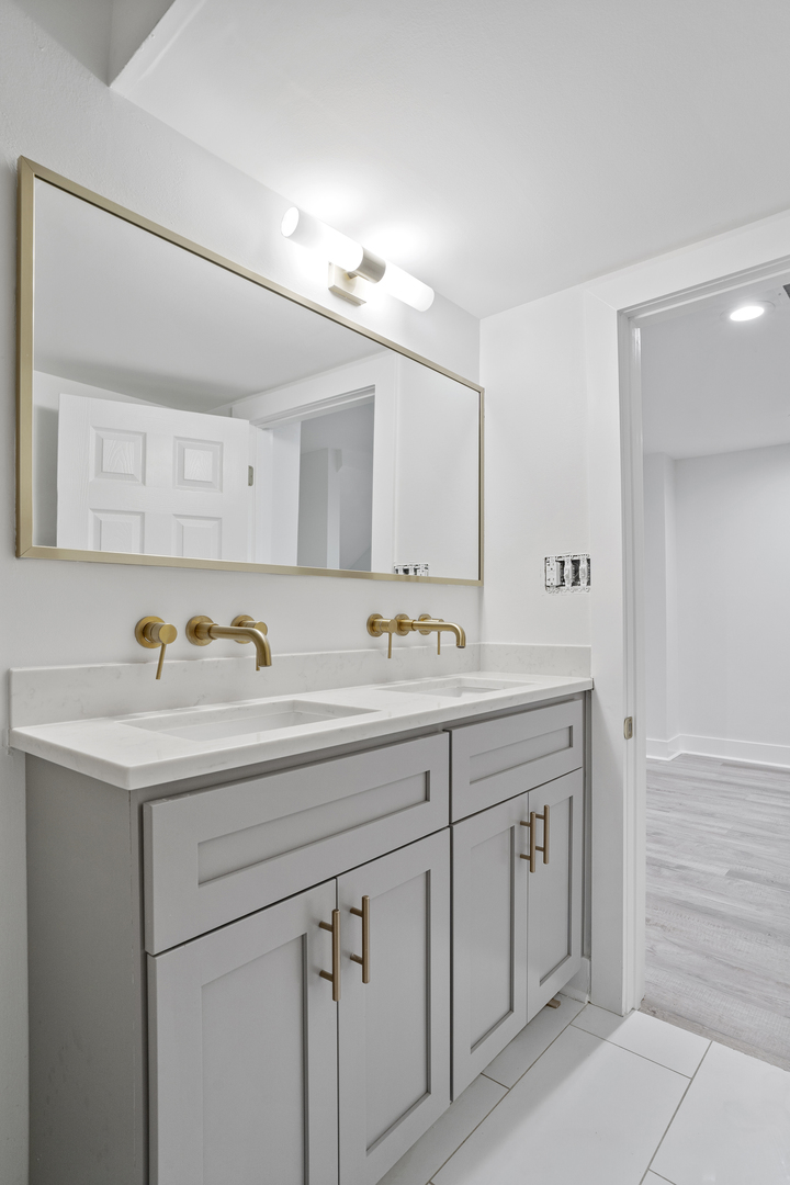 3401 Fremont Street