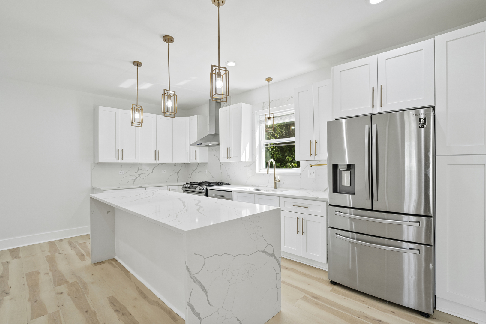 3401 Fremont Street