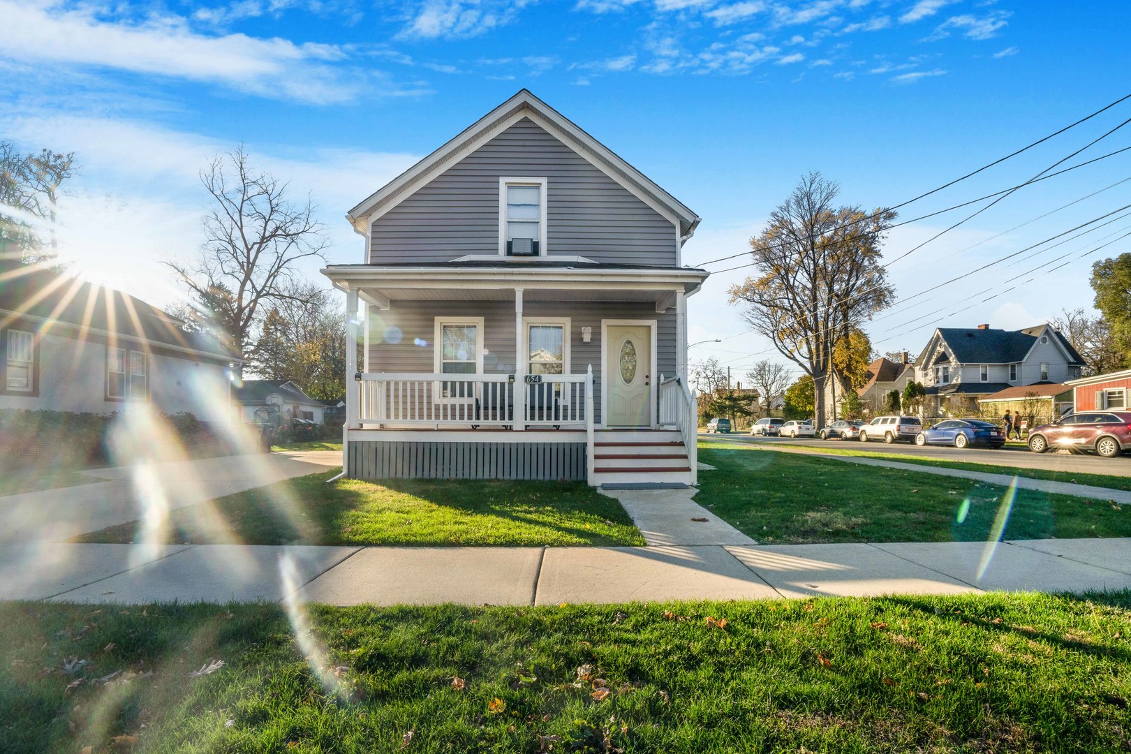 654 Grace Street