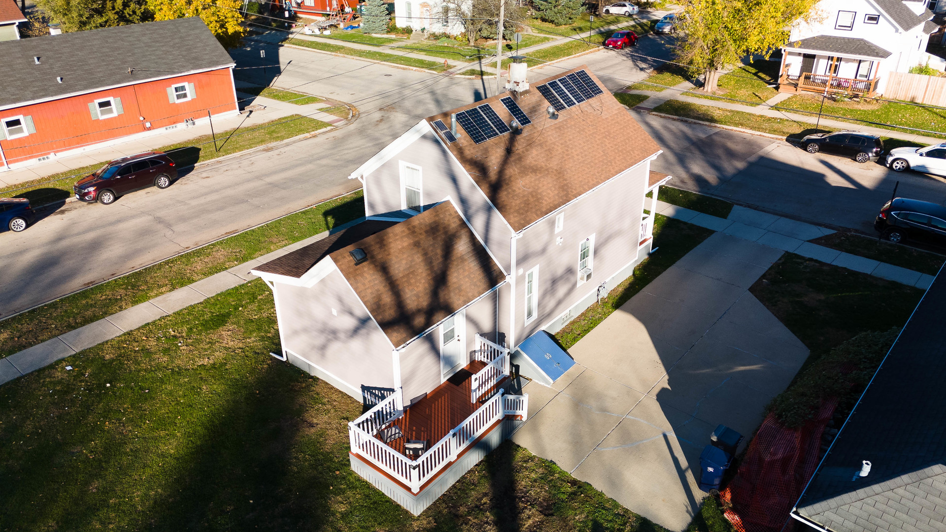 654 Grace Street