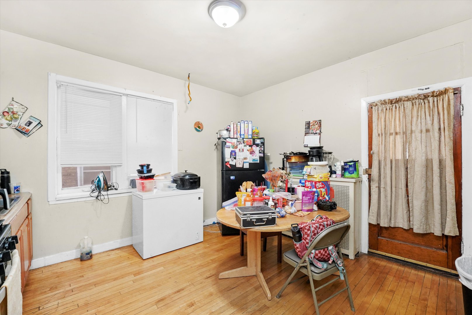 3815 W Diversey Avenue