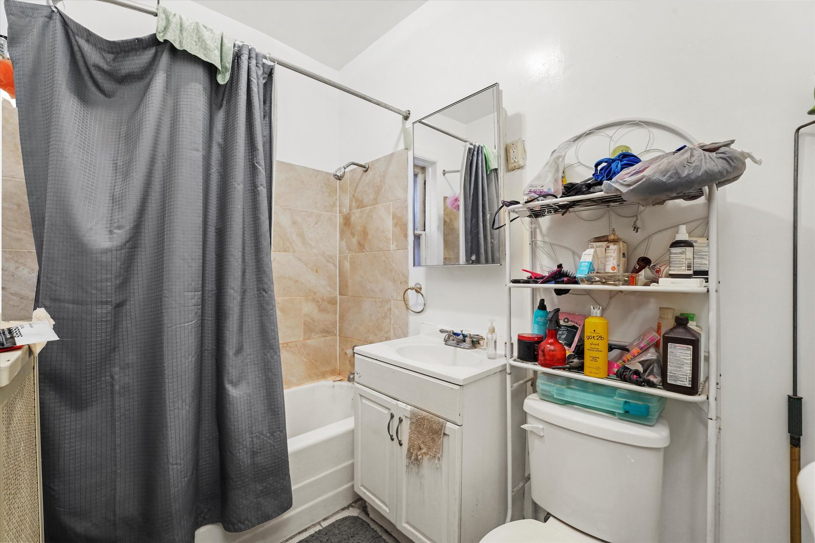 3815 W Diversey Avenue