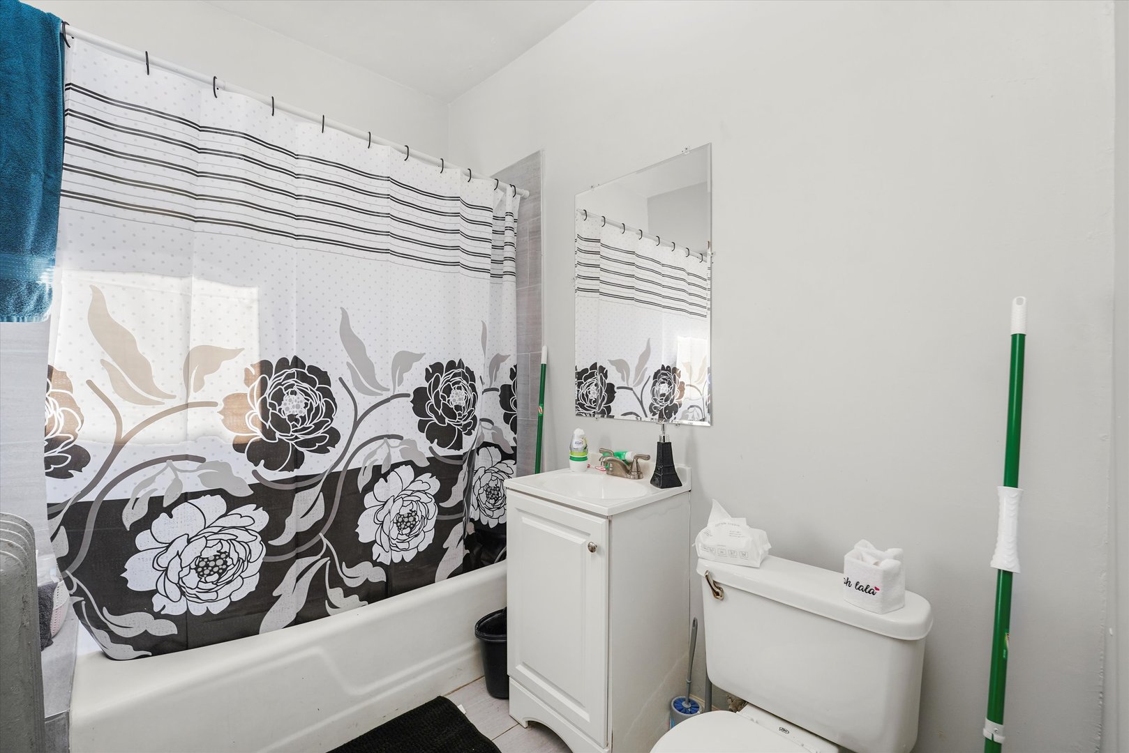 3815 W Diversey Avenue