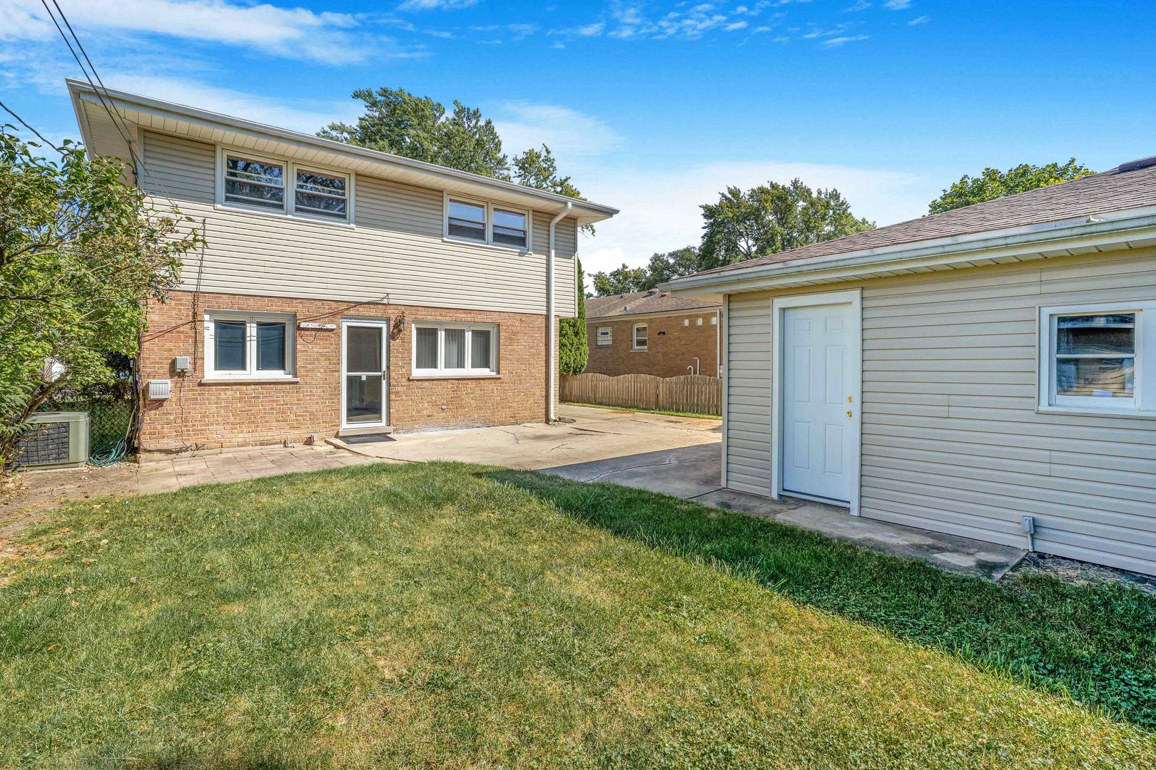 10036 S Kolin Avenue