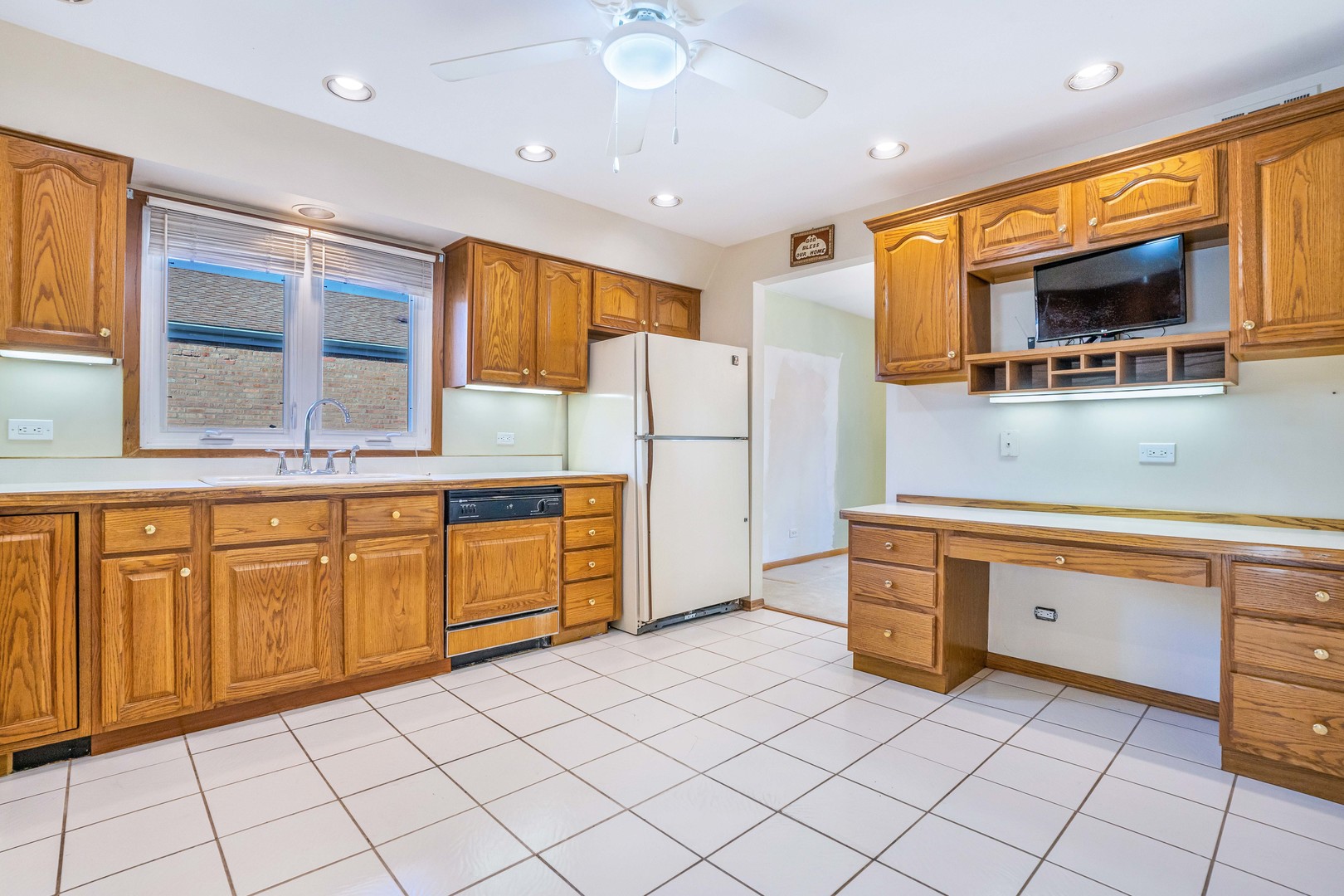 10036 S Kolin Avenue