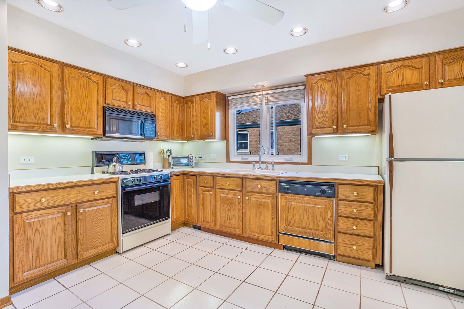 10036 S Kolin Avenue