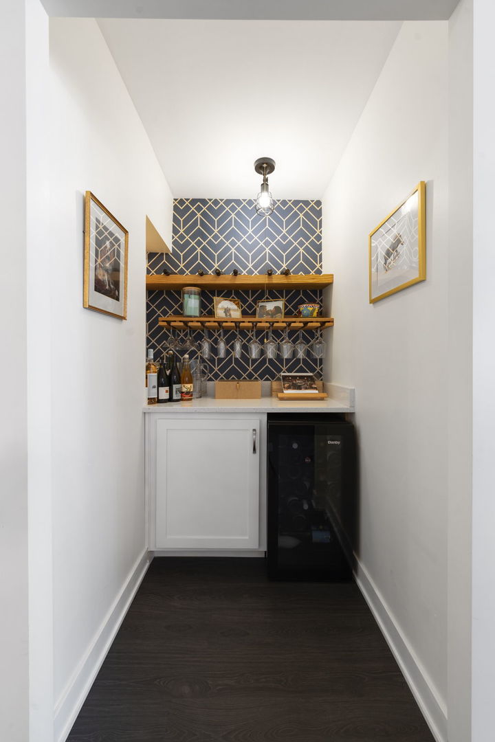 525 W Hawthorne Place Unit: 2606