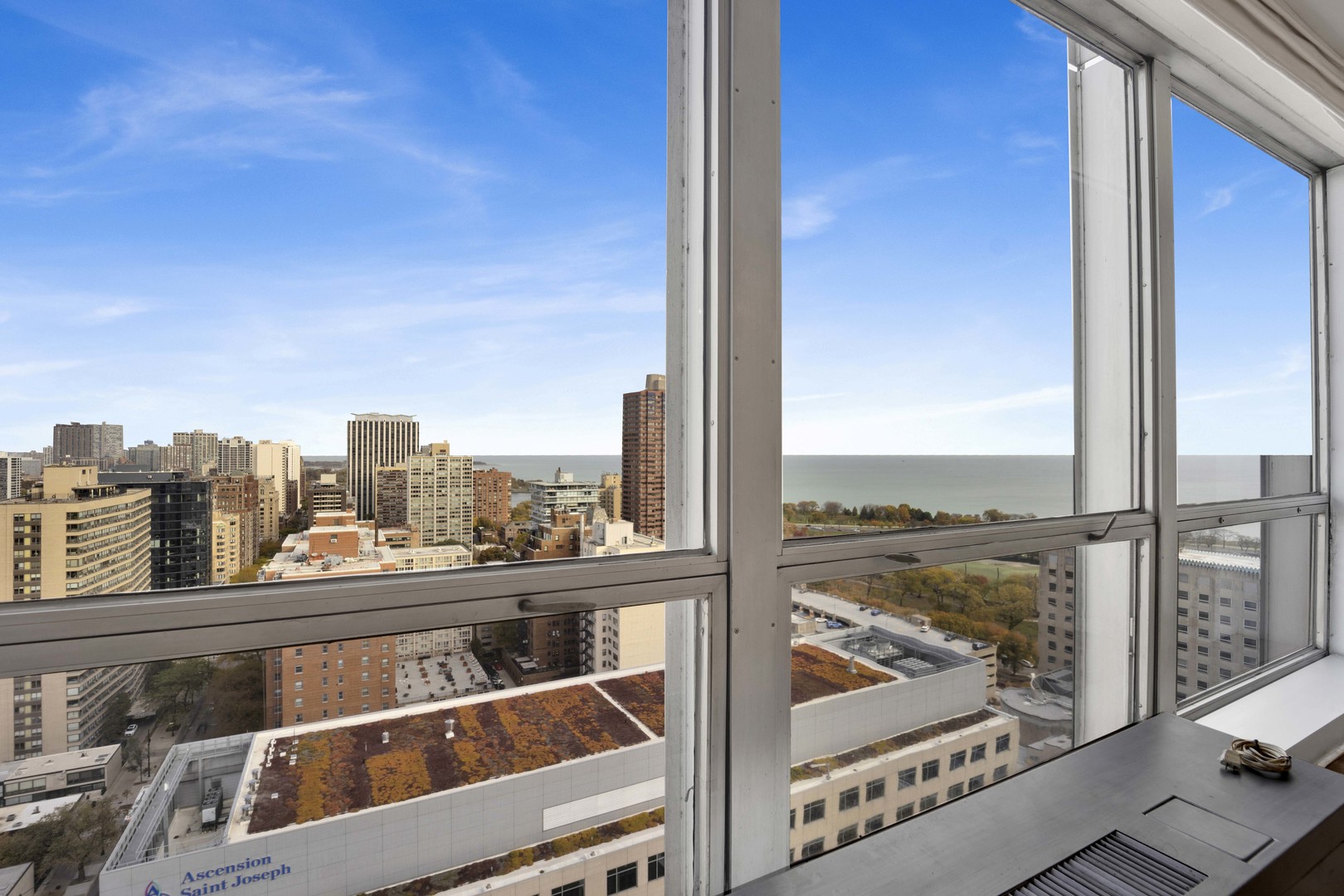 340 W Diversey Parkway Unit: 2718
