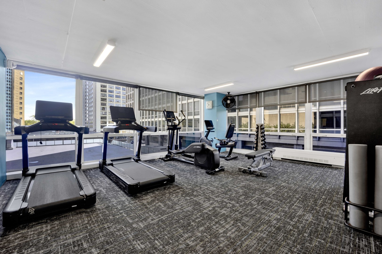 340 W Diversey Parkway Unit: 2718