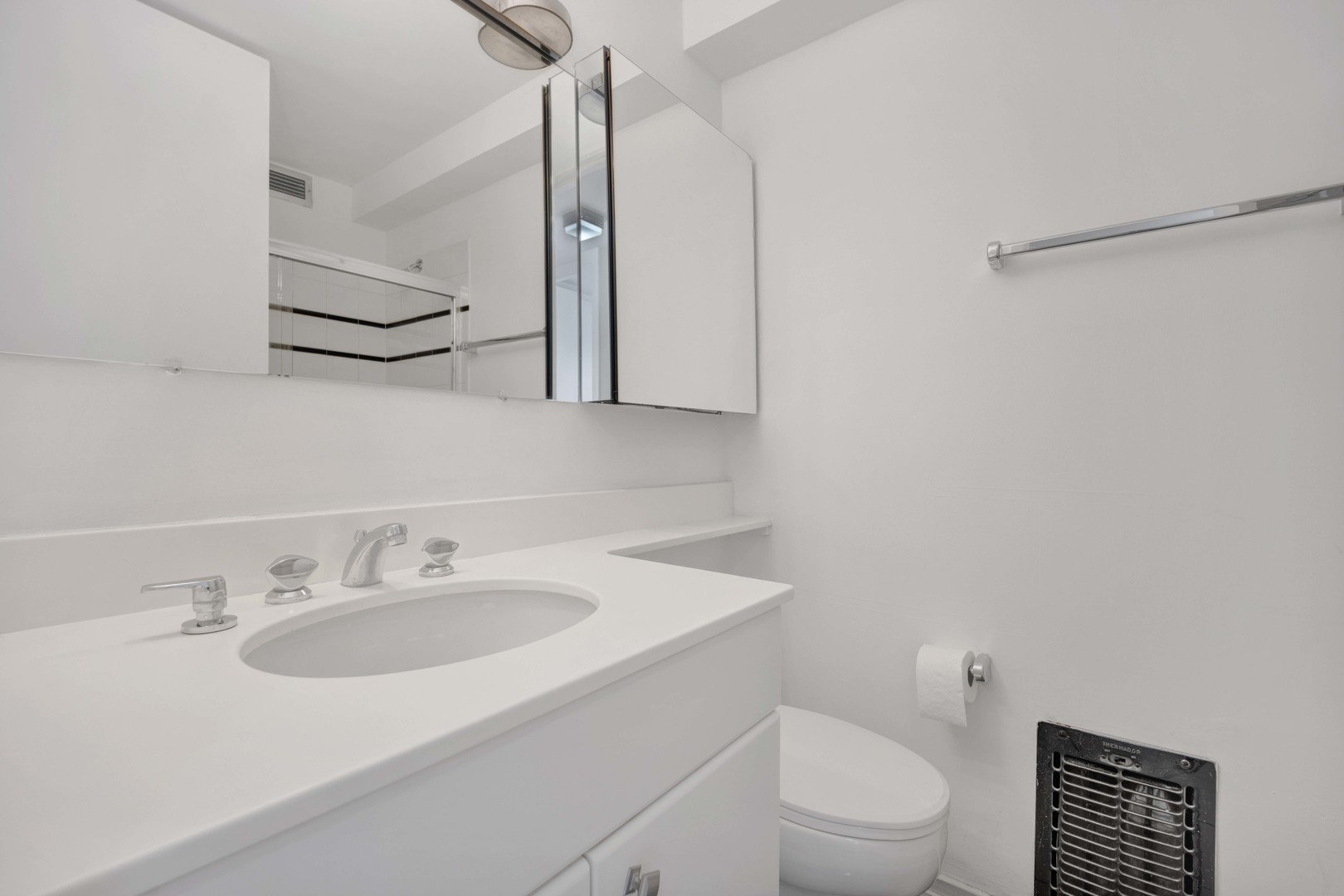 340 W Diversey Parkway Unit: 2718