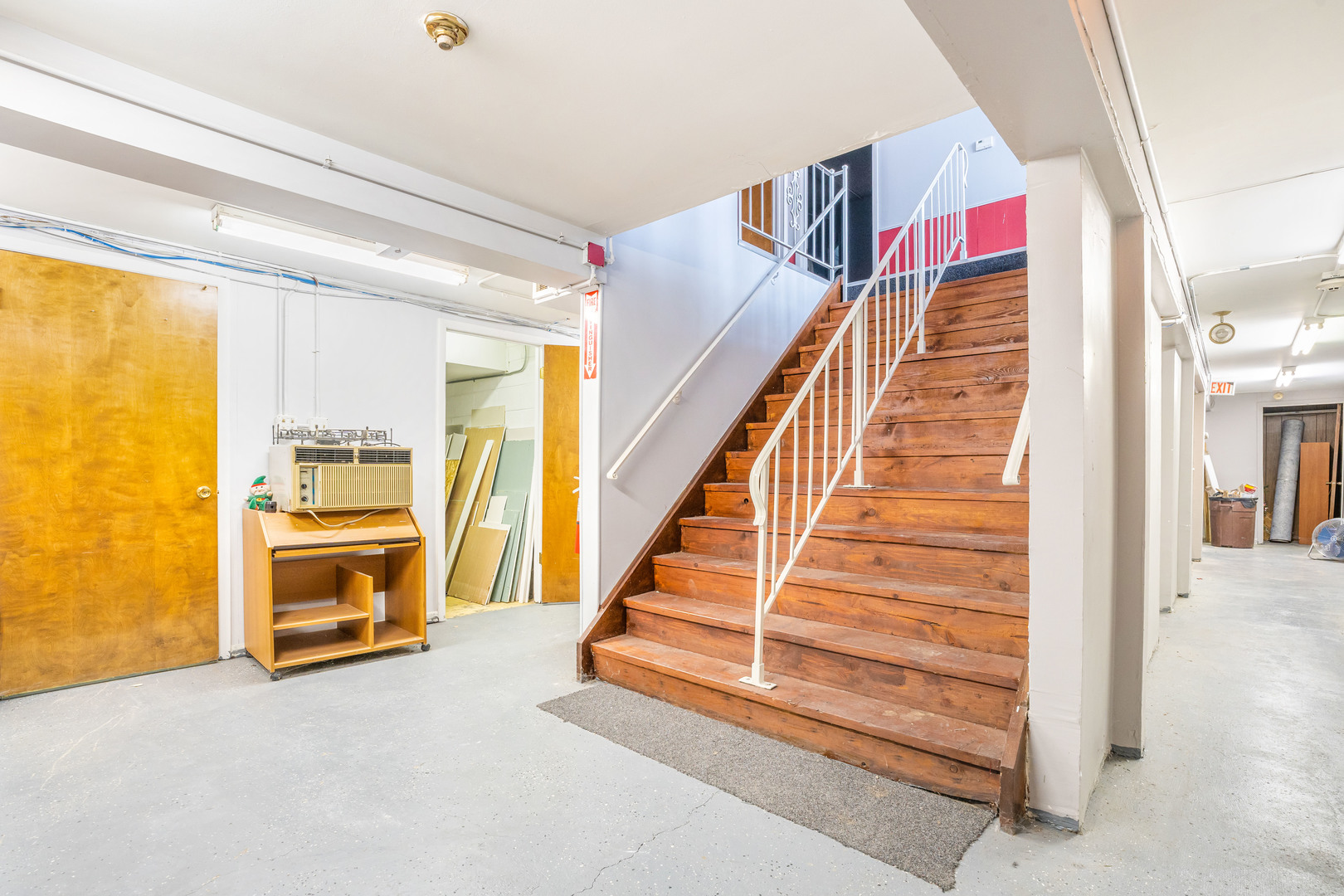 5330 W 79th Street Unit: 1G