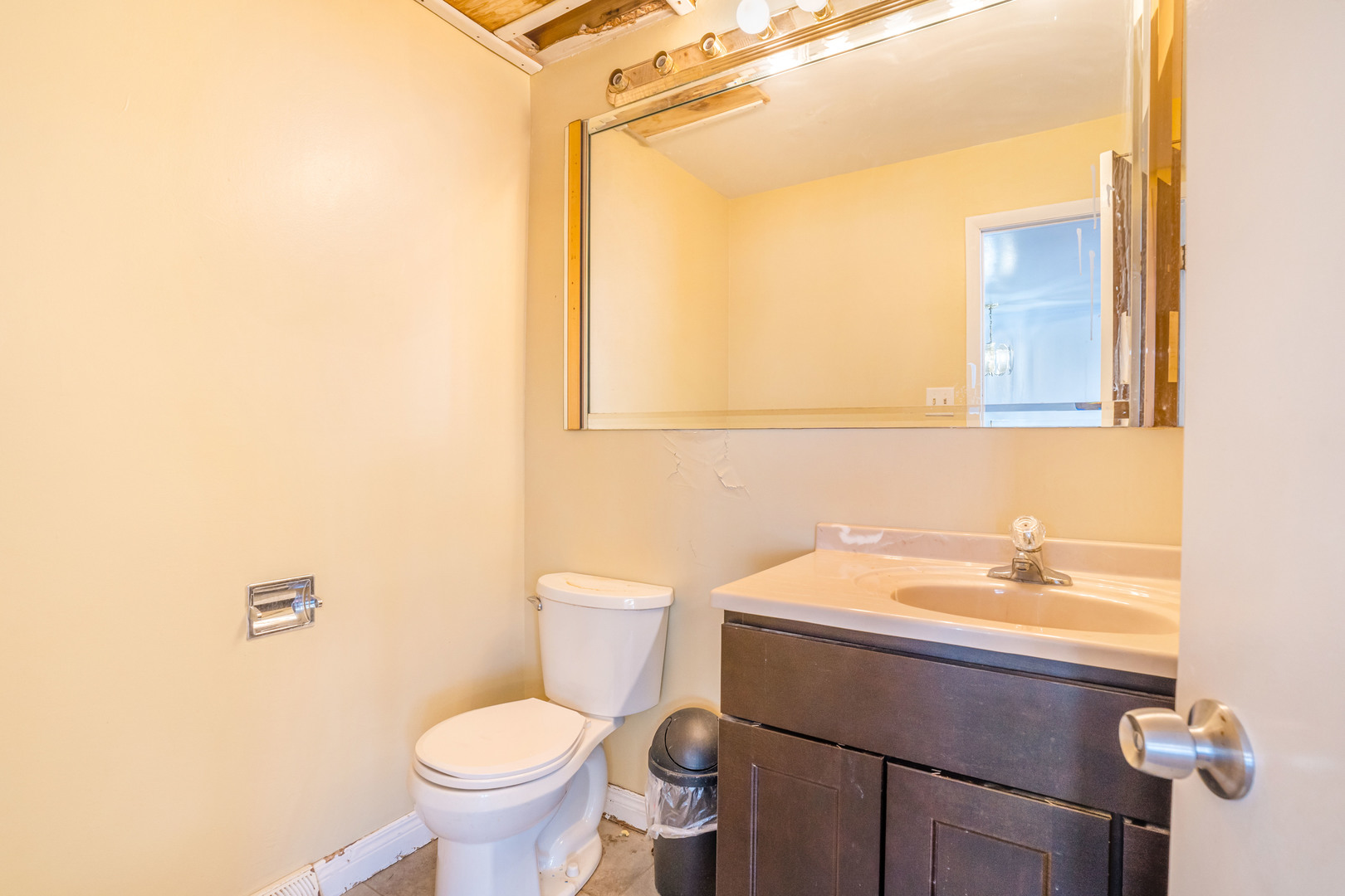 5330 W 79th Street Unit: 1G