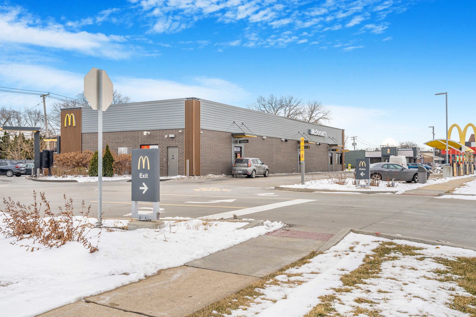 5330 W 79th Street Unit: 1G