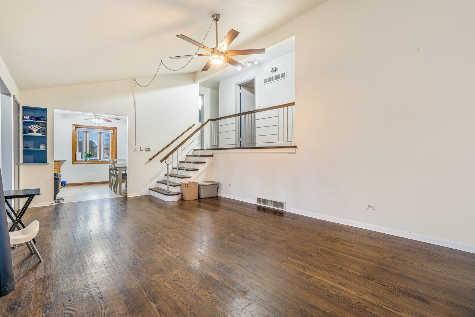 11520 S Kolin Avenue