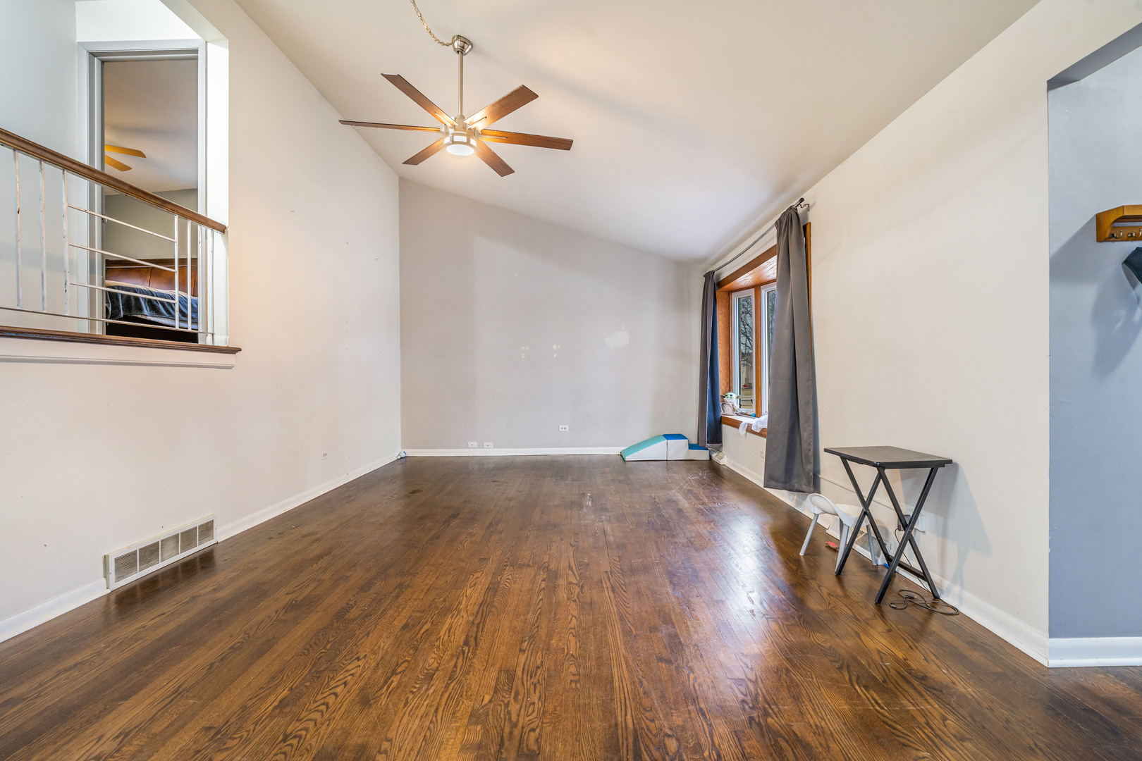 11520 S Kolin Avenue