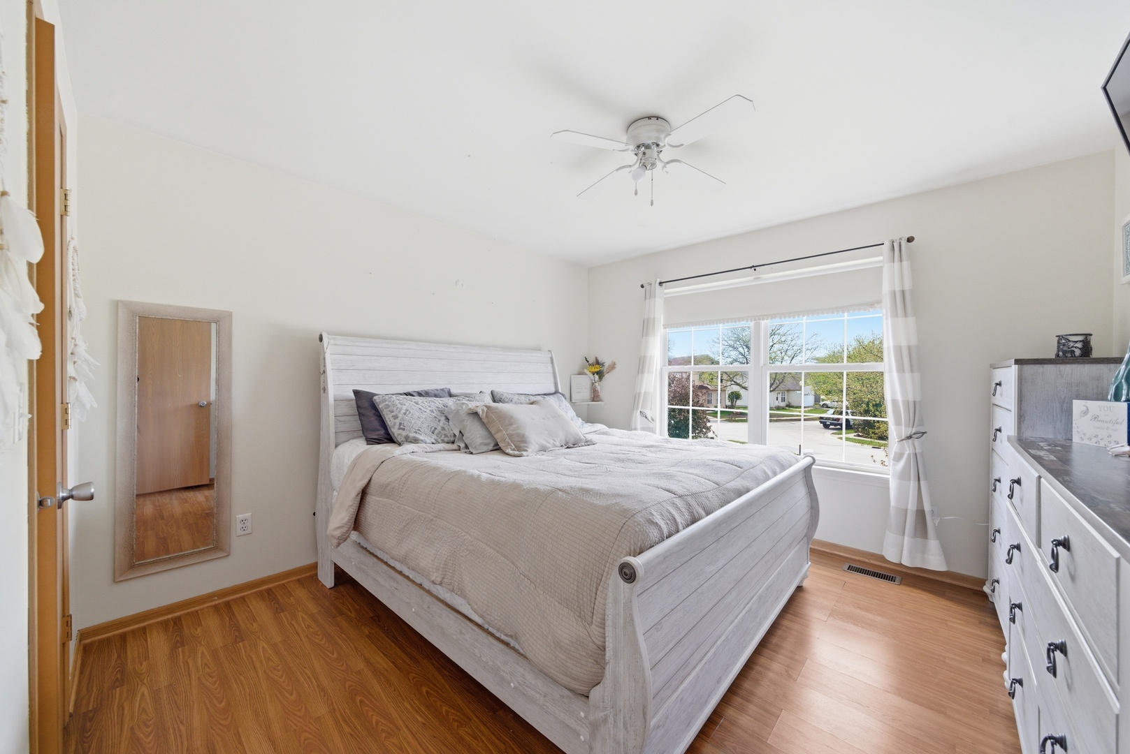 13661 S Jersey Court