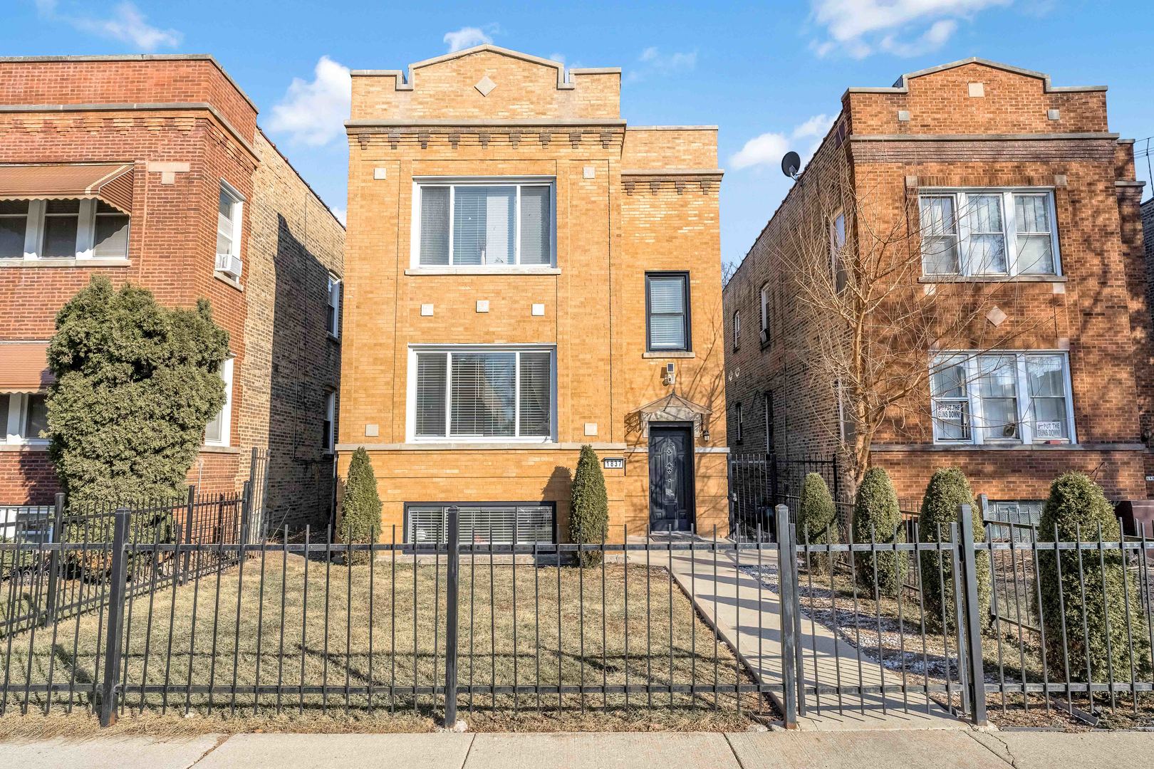 1837 N Mason Avenue Unit: 1