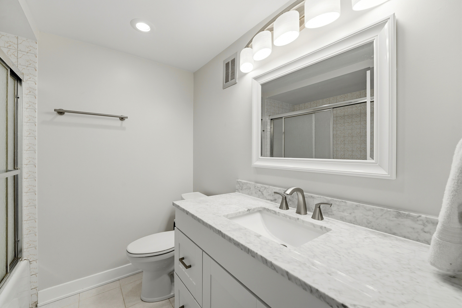 75 6th Avenue Unit: 304