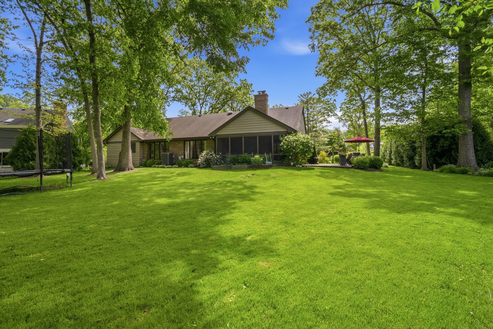 206 Surrey Lane