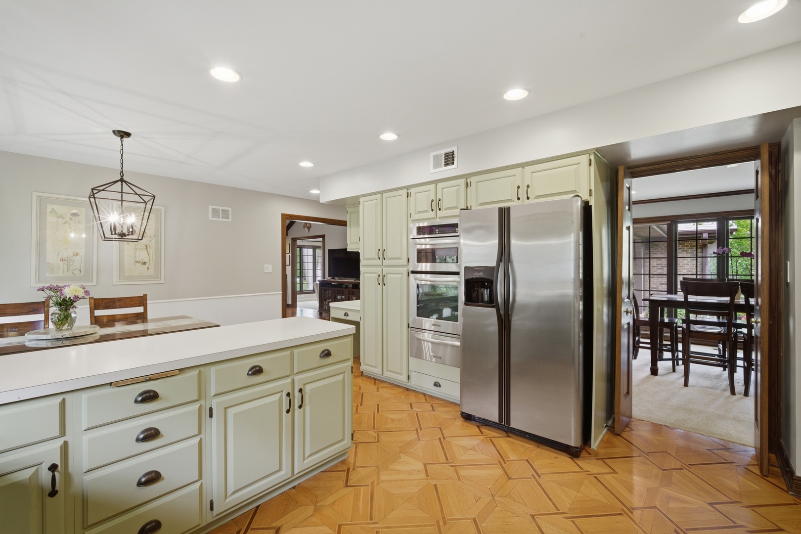 206 Surrey Lane