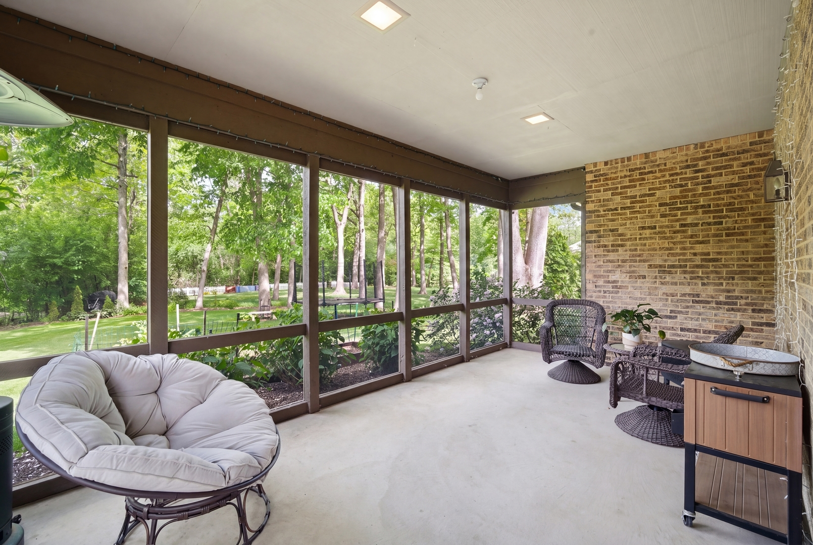 206 Surrey Lane