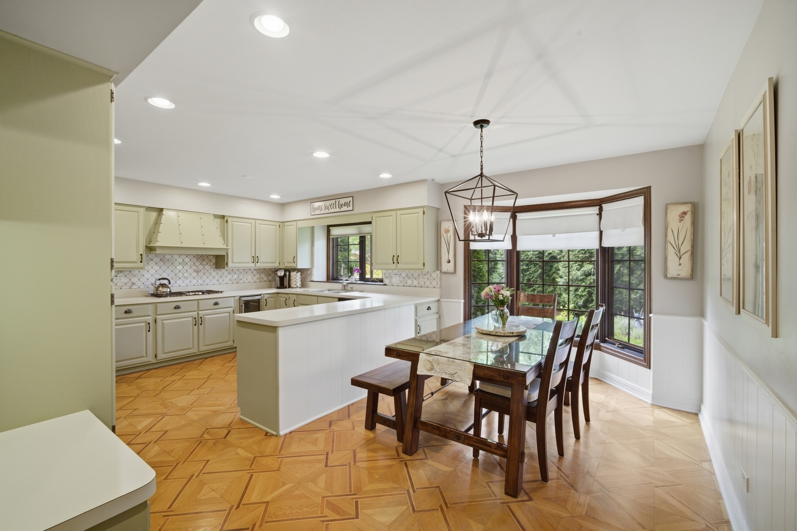 206 Surrey Lane