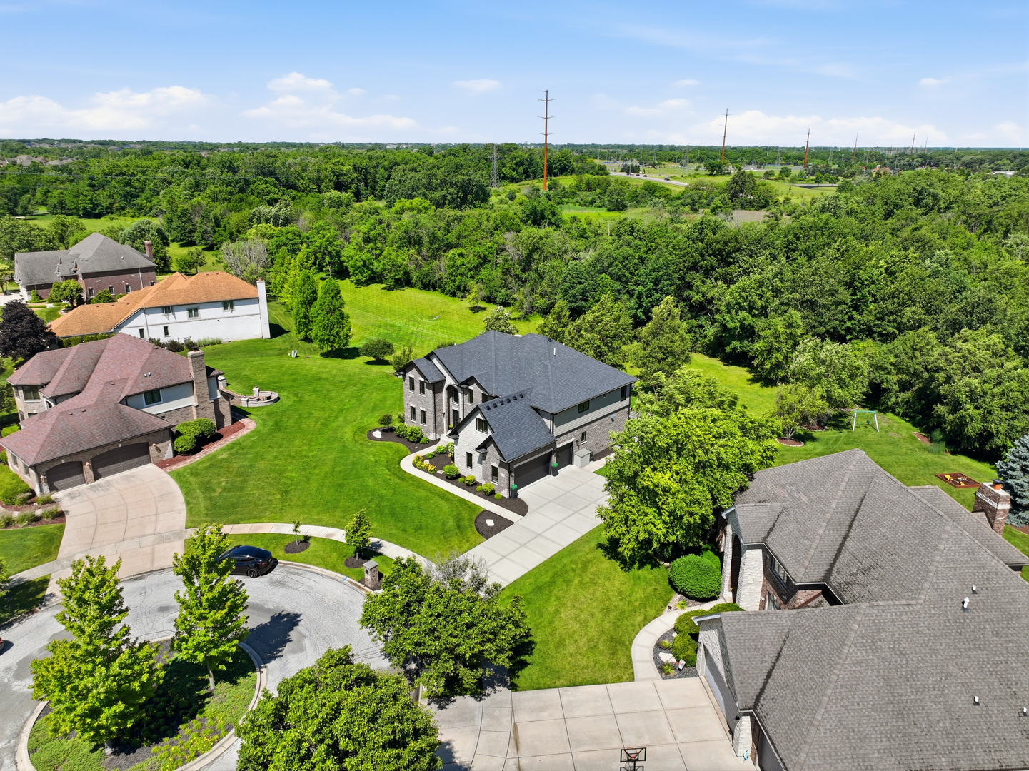 7812 Northwoods Drive