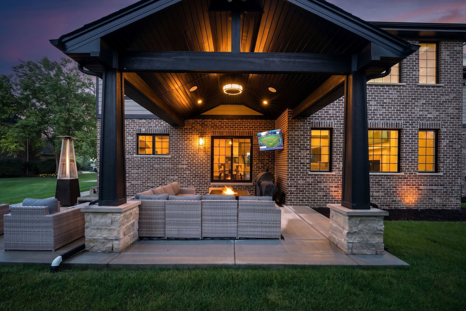 7812 Northwoods Drive