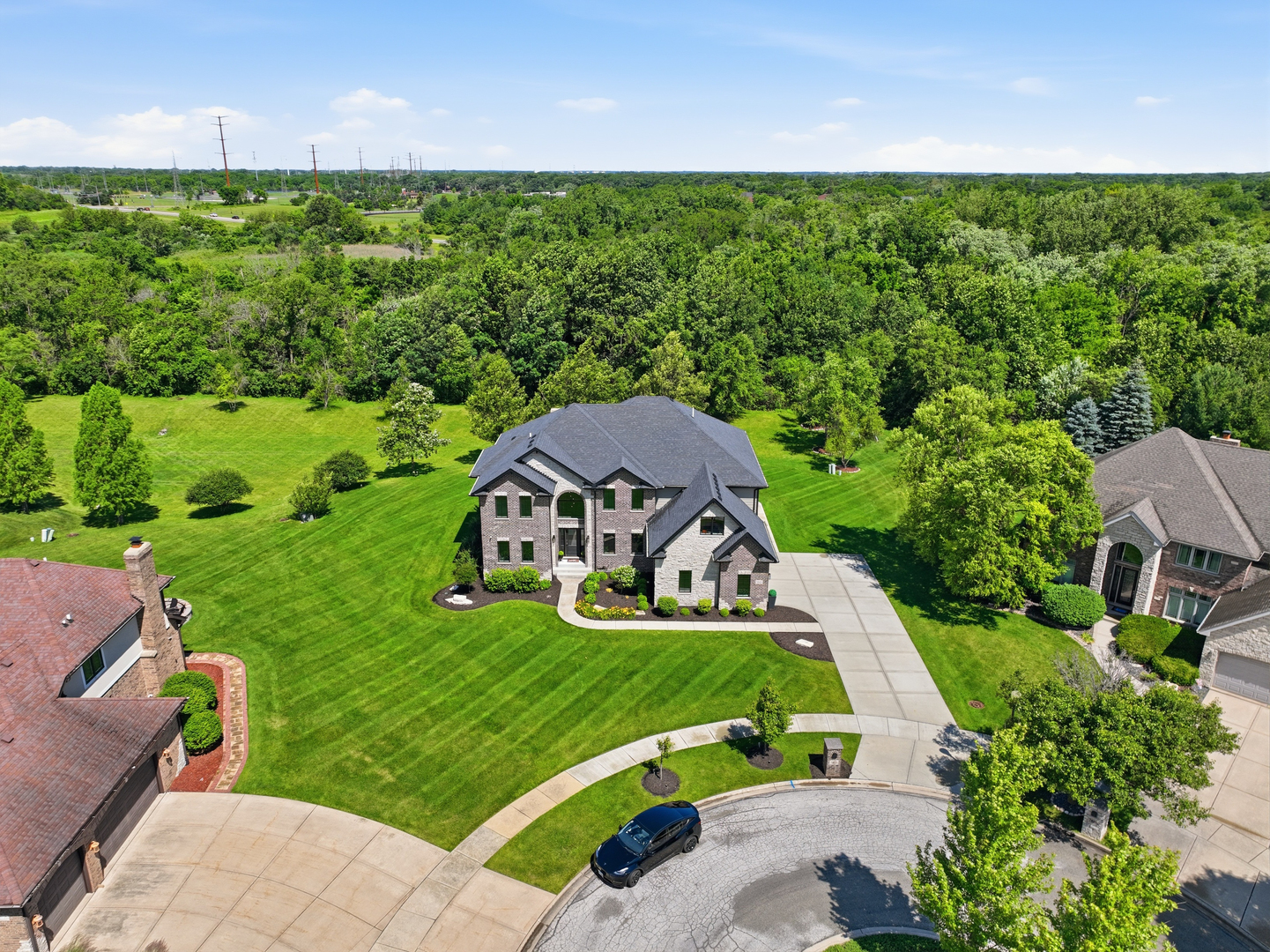 7812 Northwoods Drive