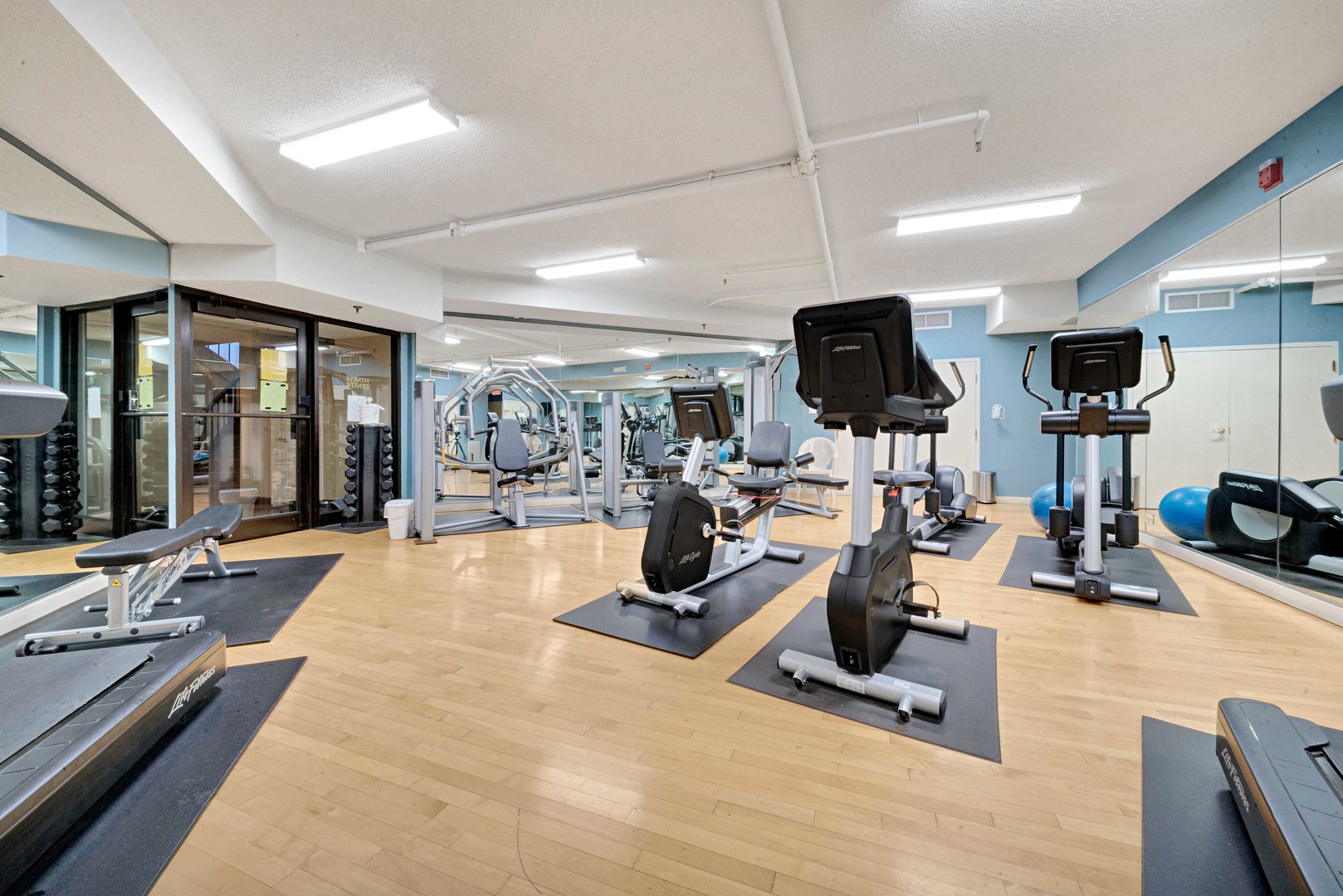 511 Aurora Avenue Unit: 513