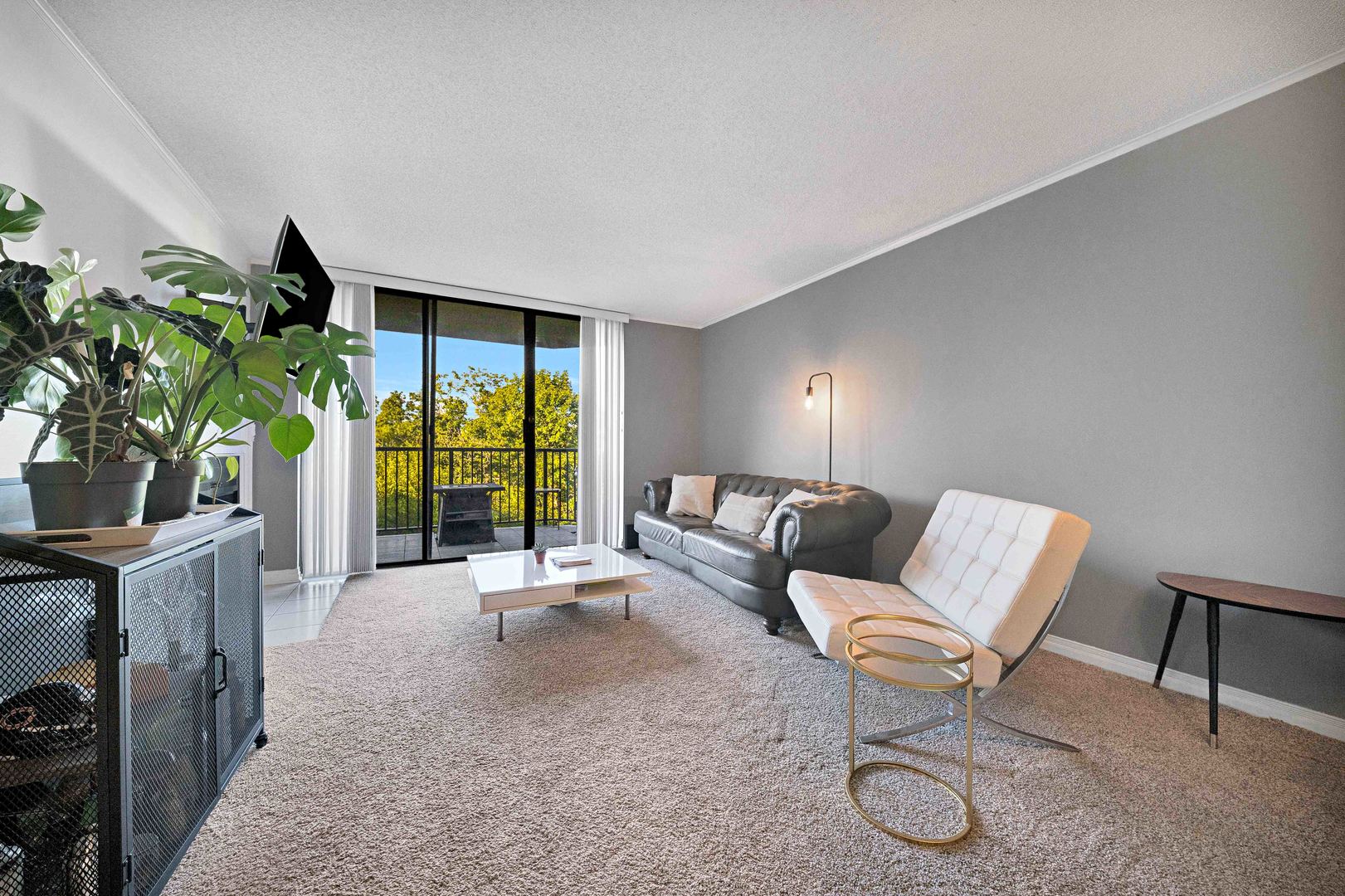 511 Aurora Avenue Unit: 513