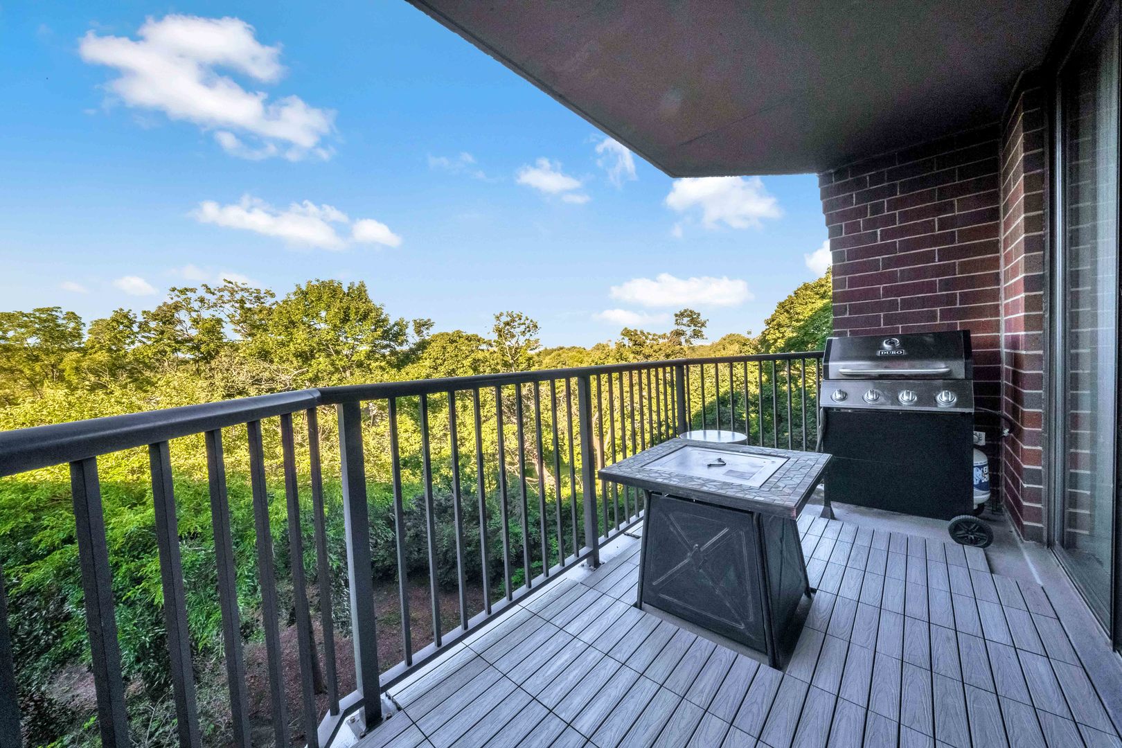 511 Aurora Avenue Unit: 513