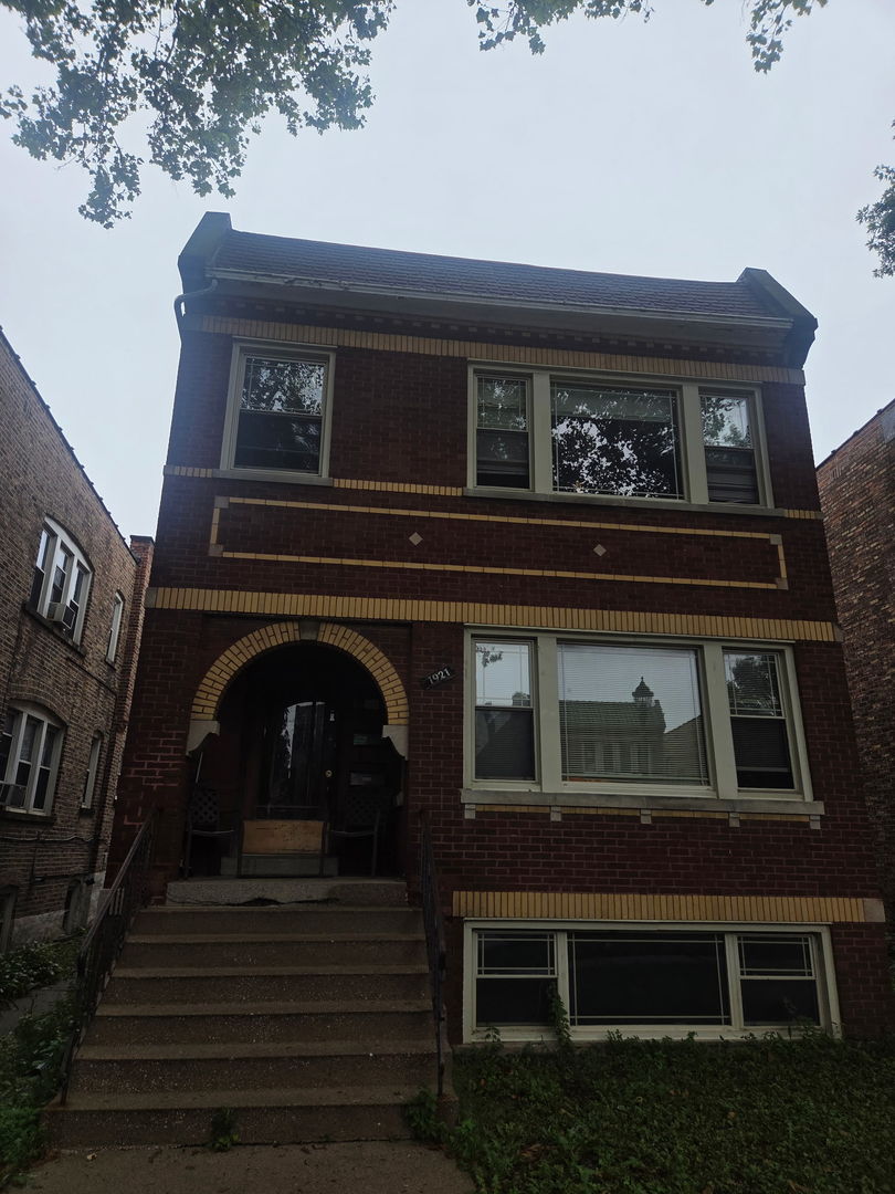 1921 Wesley Avenue