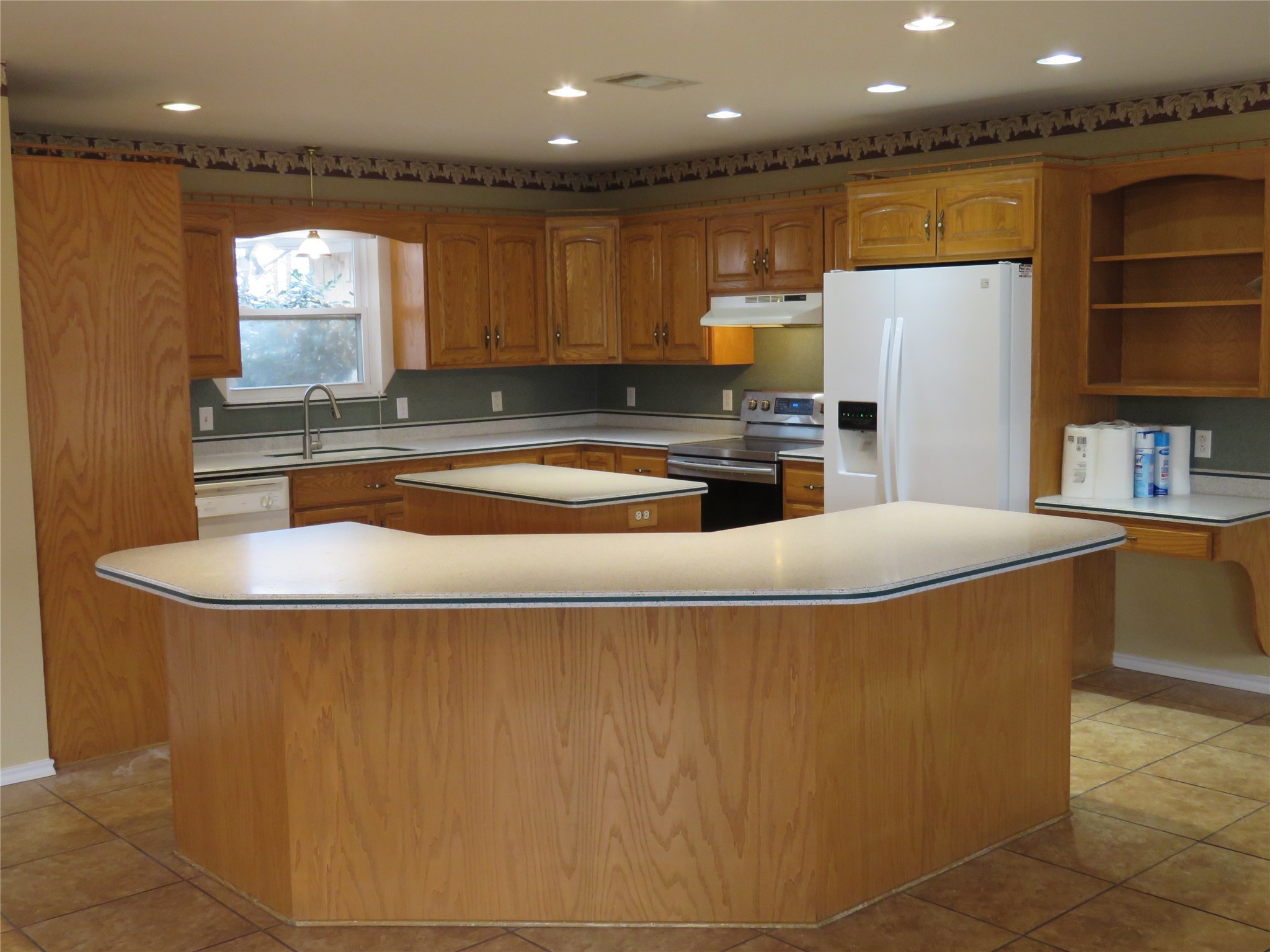 201 Tanglewood Drive