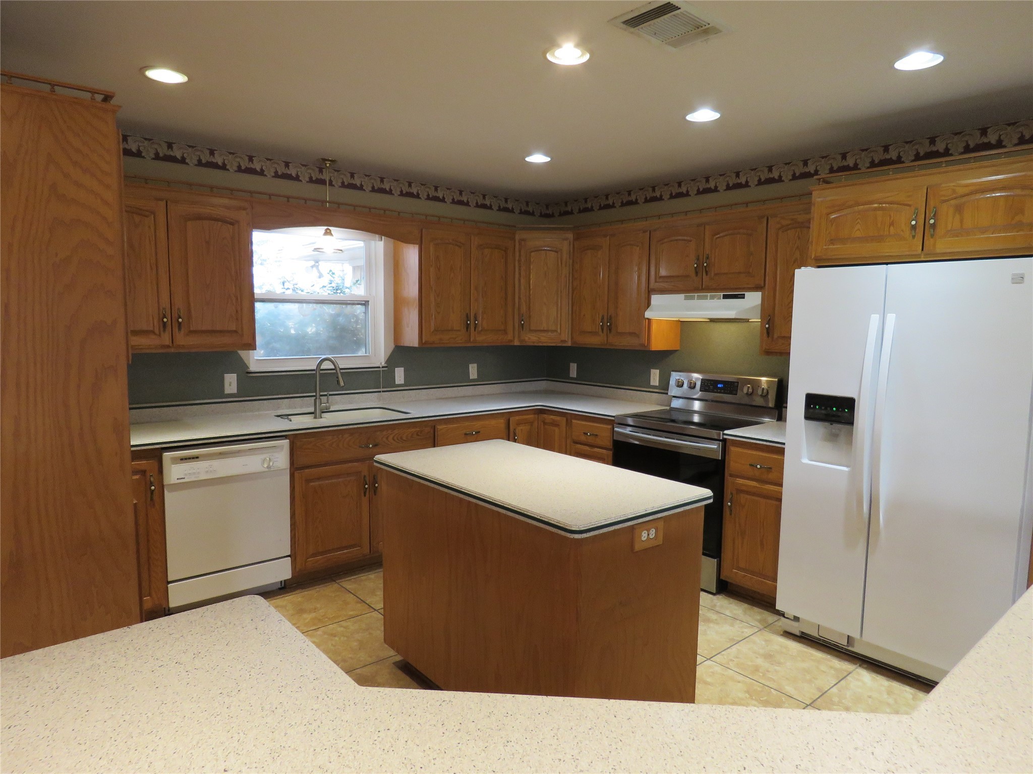 201 Tanglewood Drive