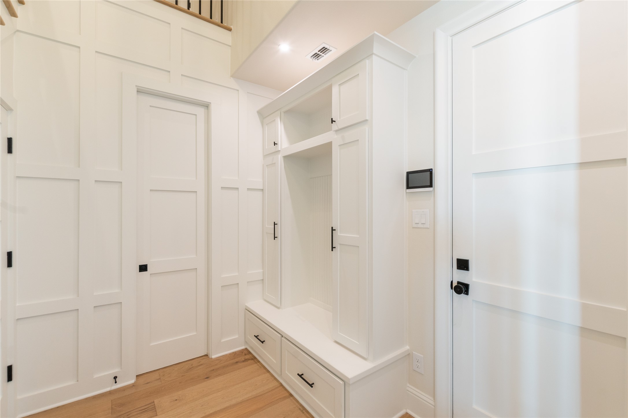 1552 Shoreline Drive