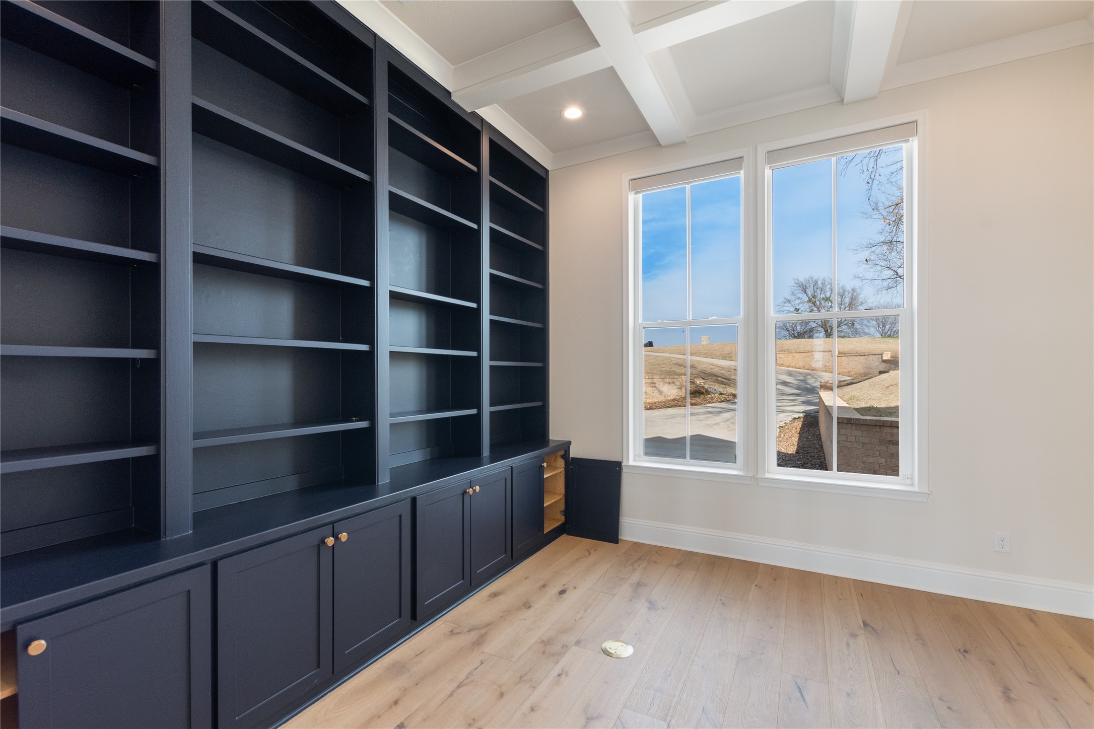 1552 Shoreline Drive