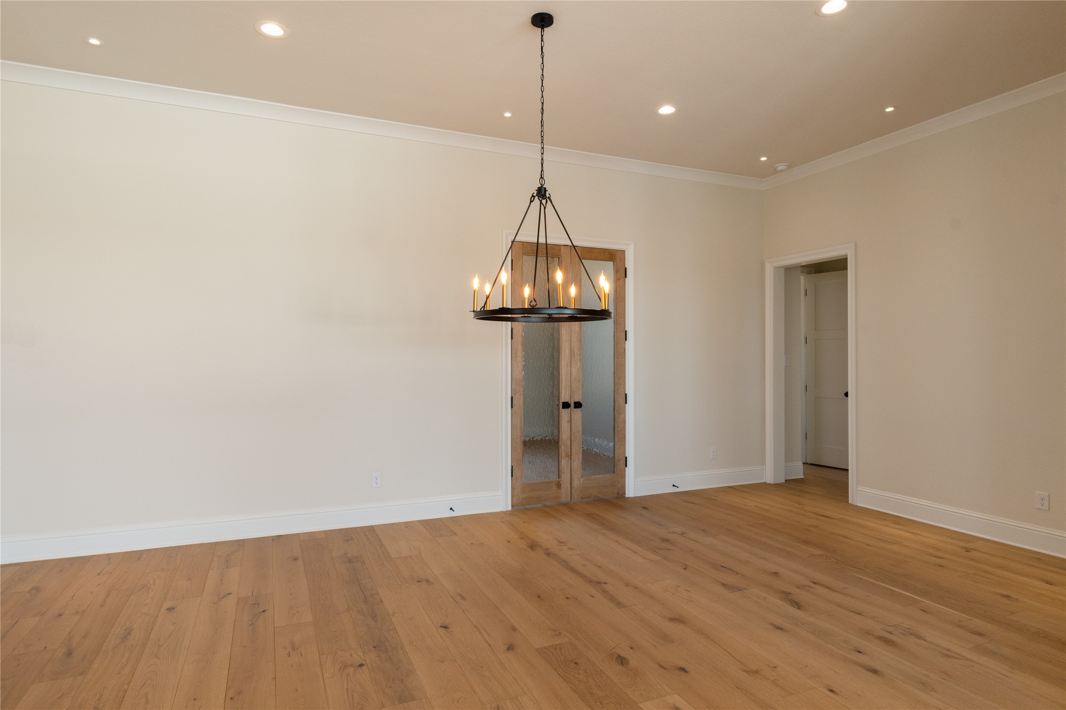 1552 Shoreline Drive