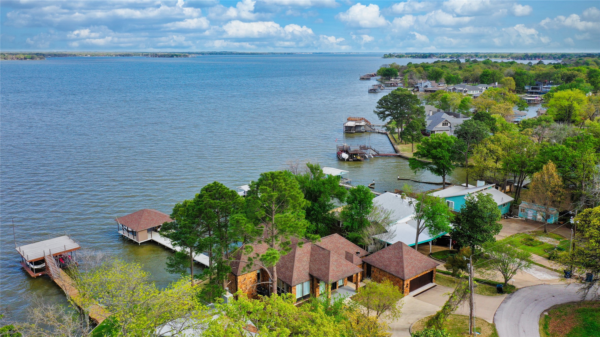 77 Isle of View Drive