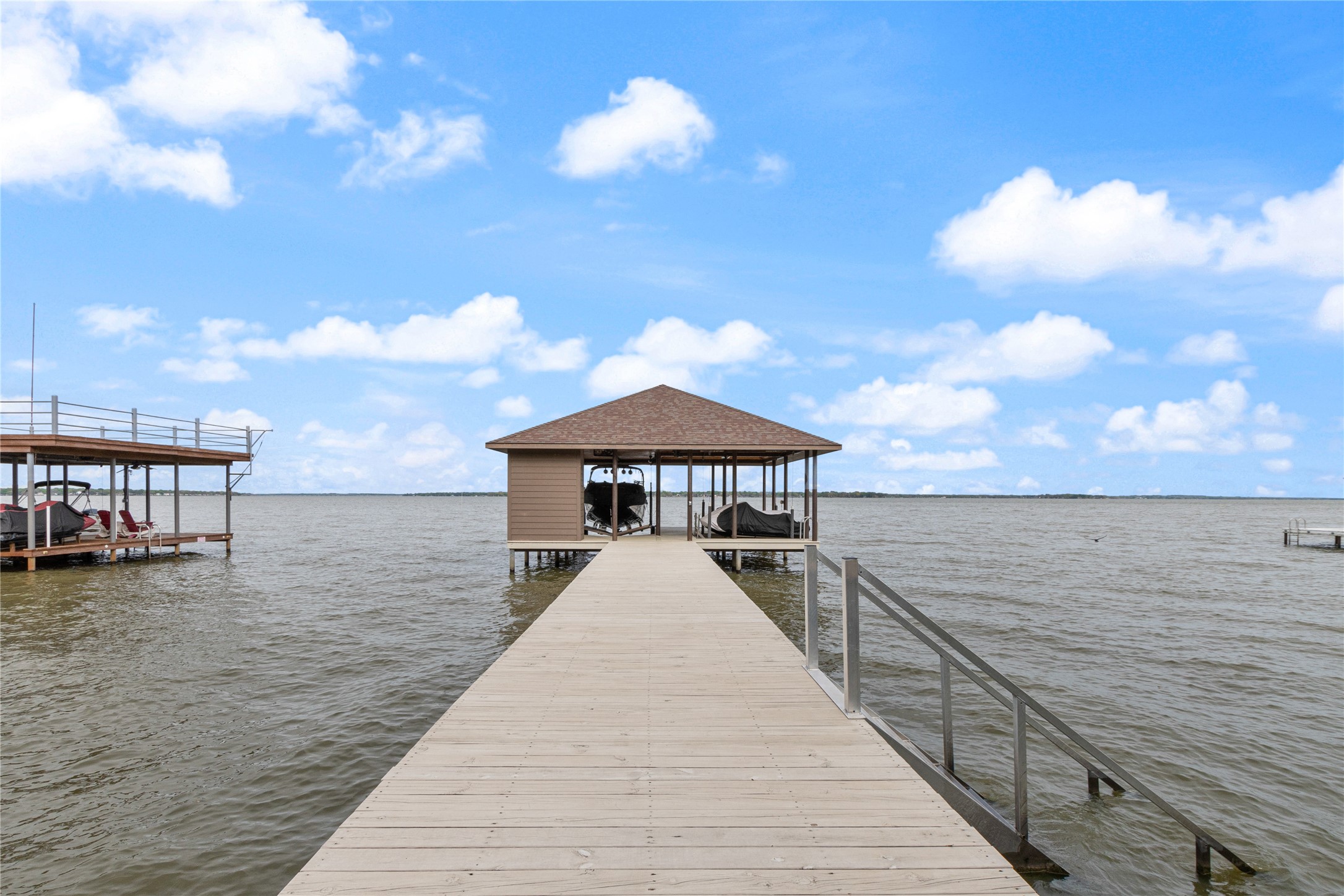 77 Isle of View Drive