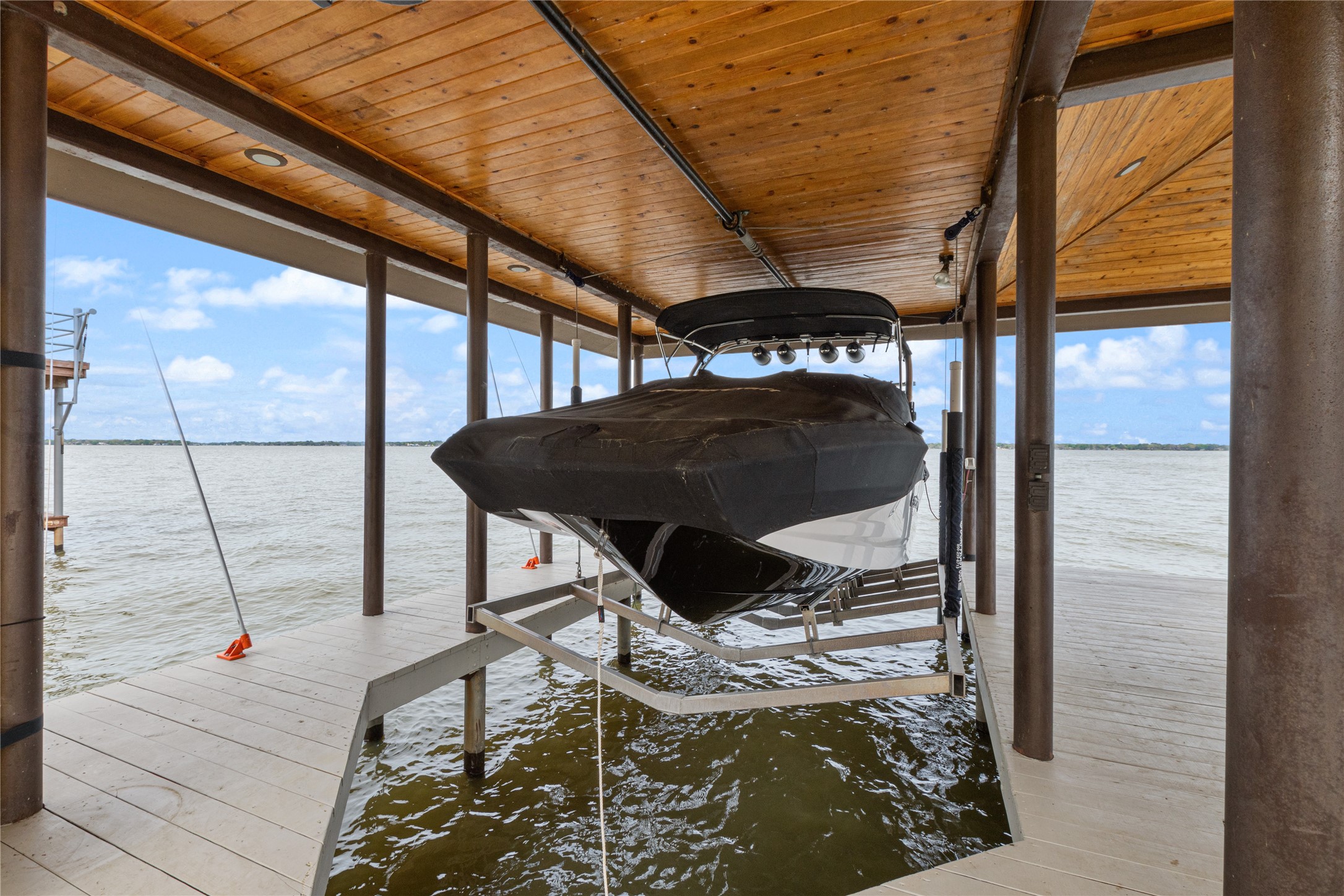 77 Isle of View Drive