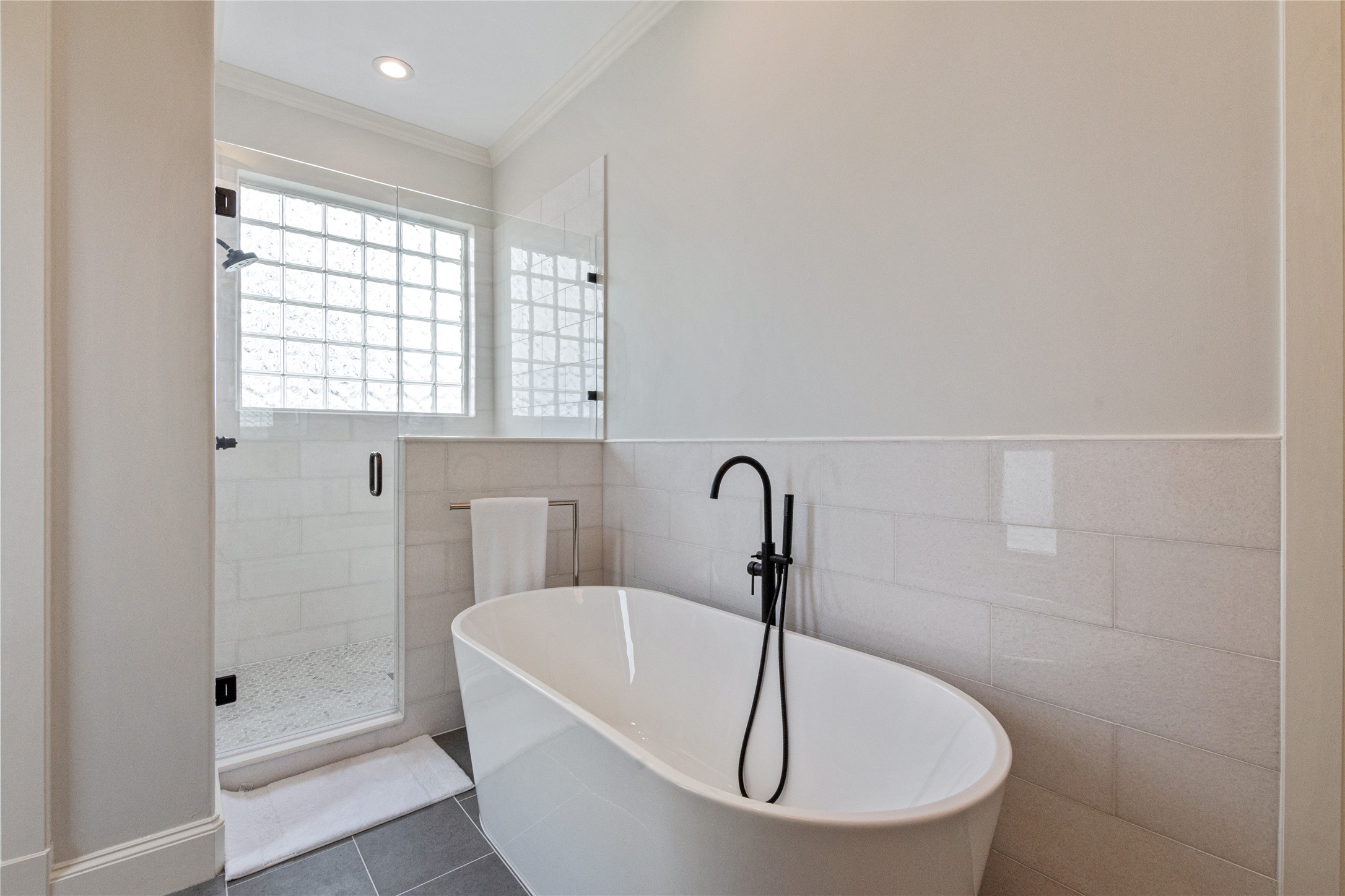 77 Isle of View Drive