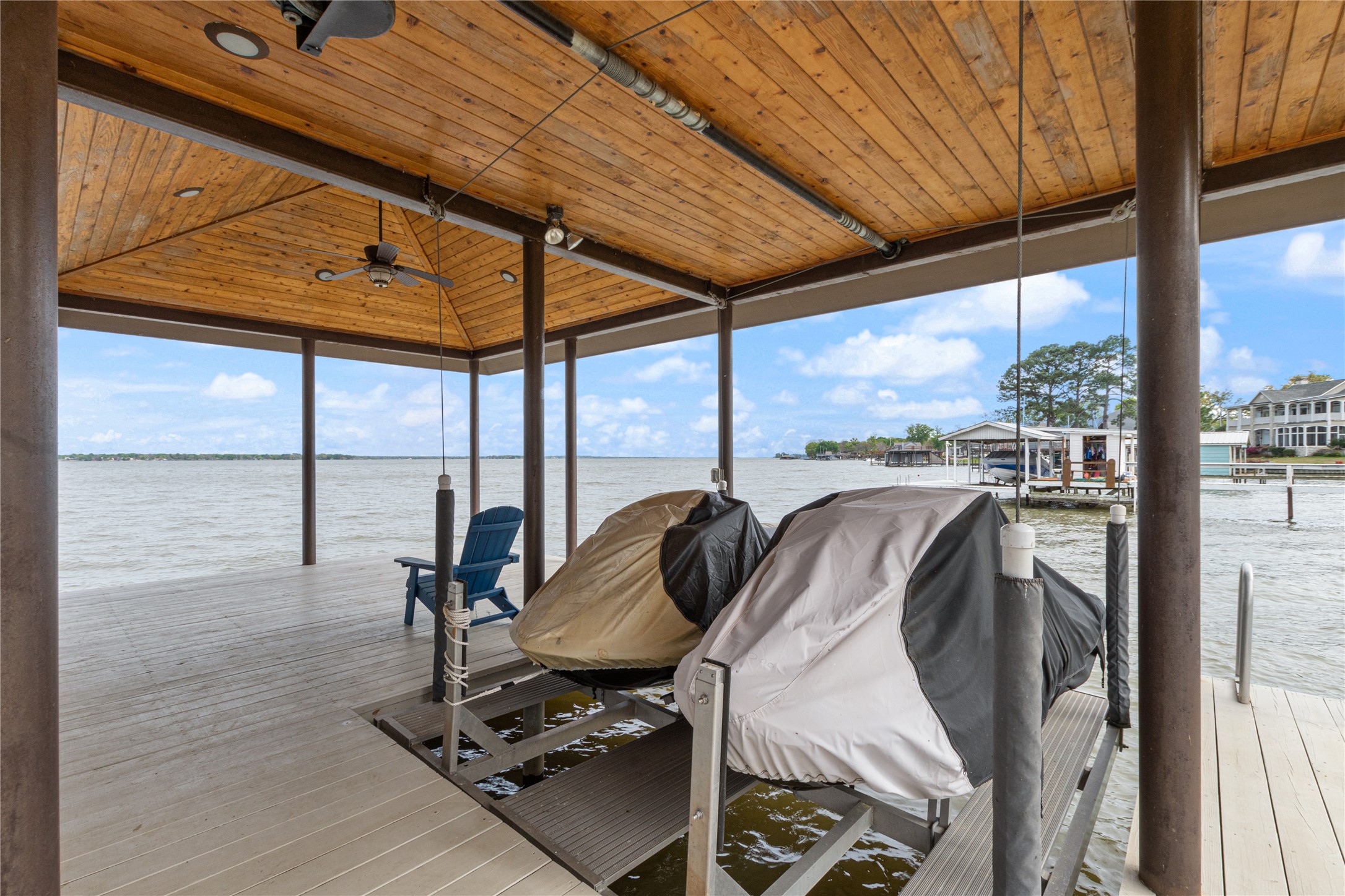 77 Isle of View Drive