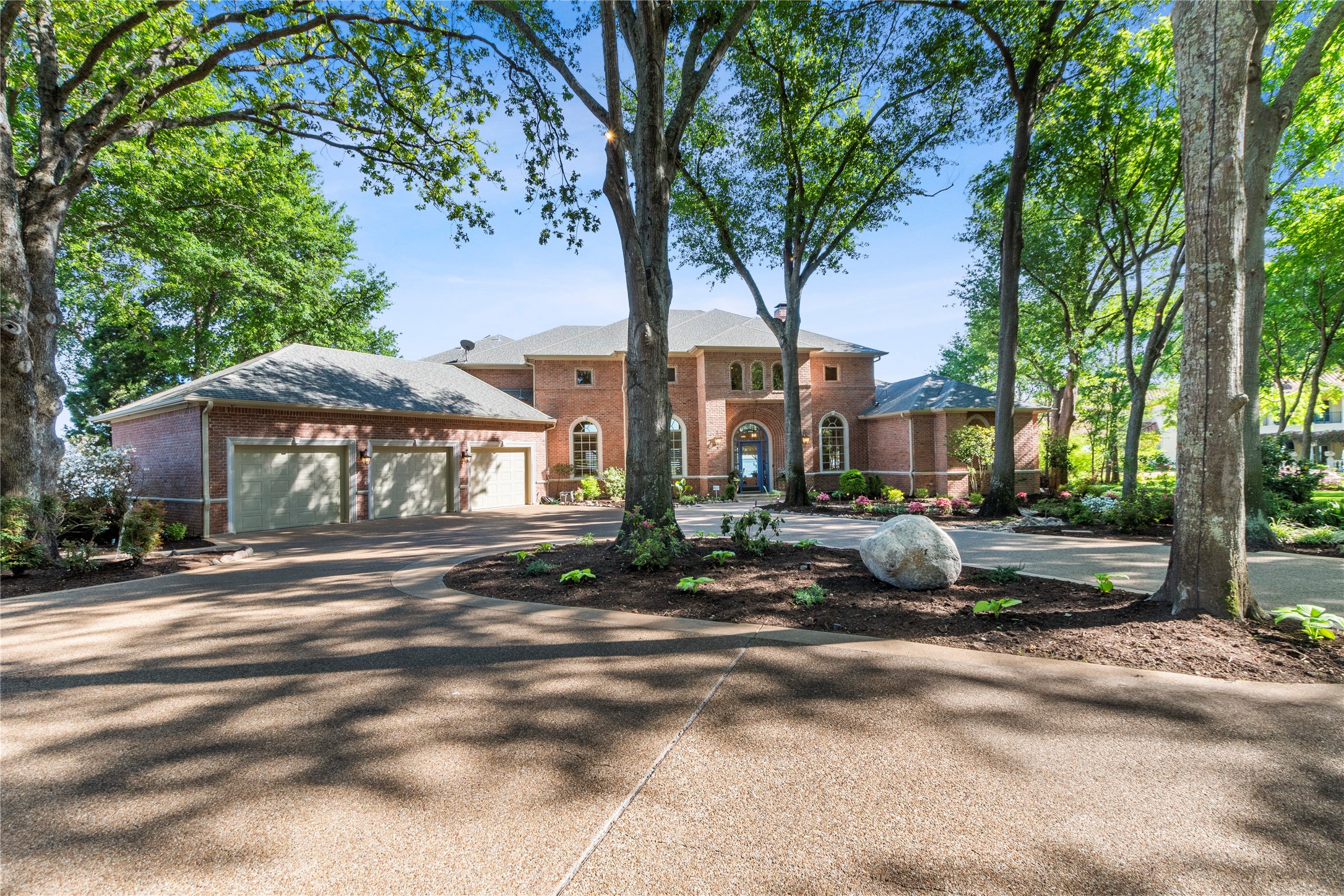 36 Island Drive