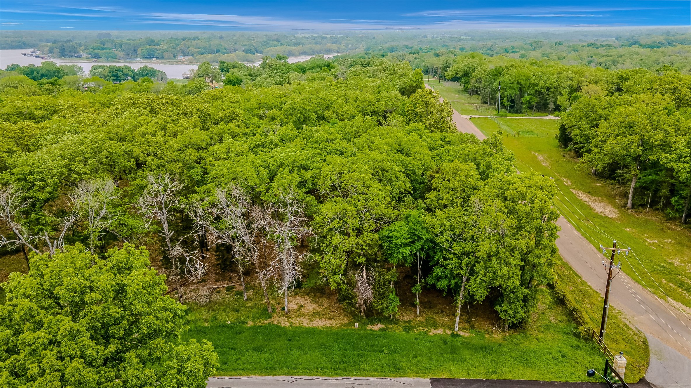 7327 Ranch Oaks Trail