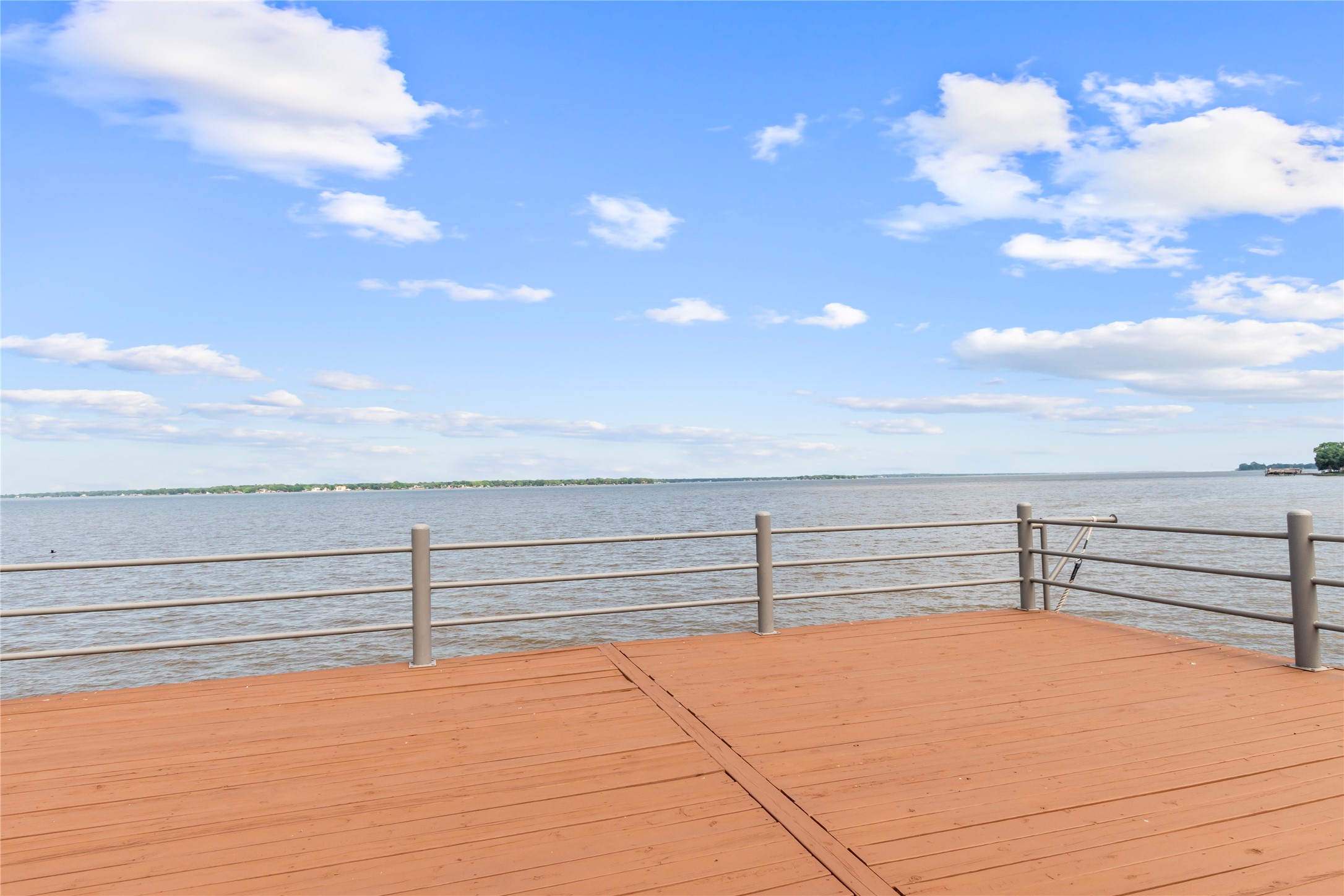 81 Isle Of View Drive