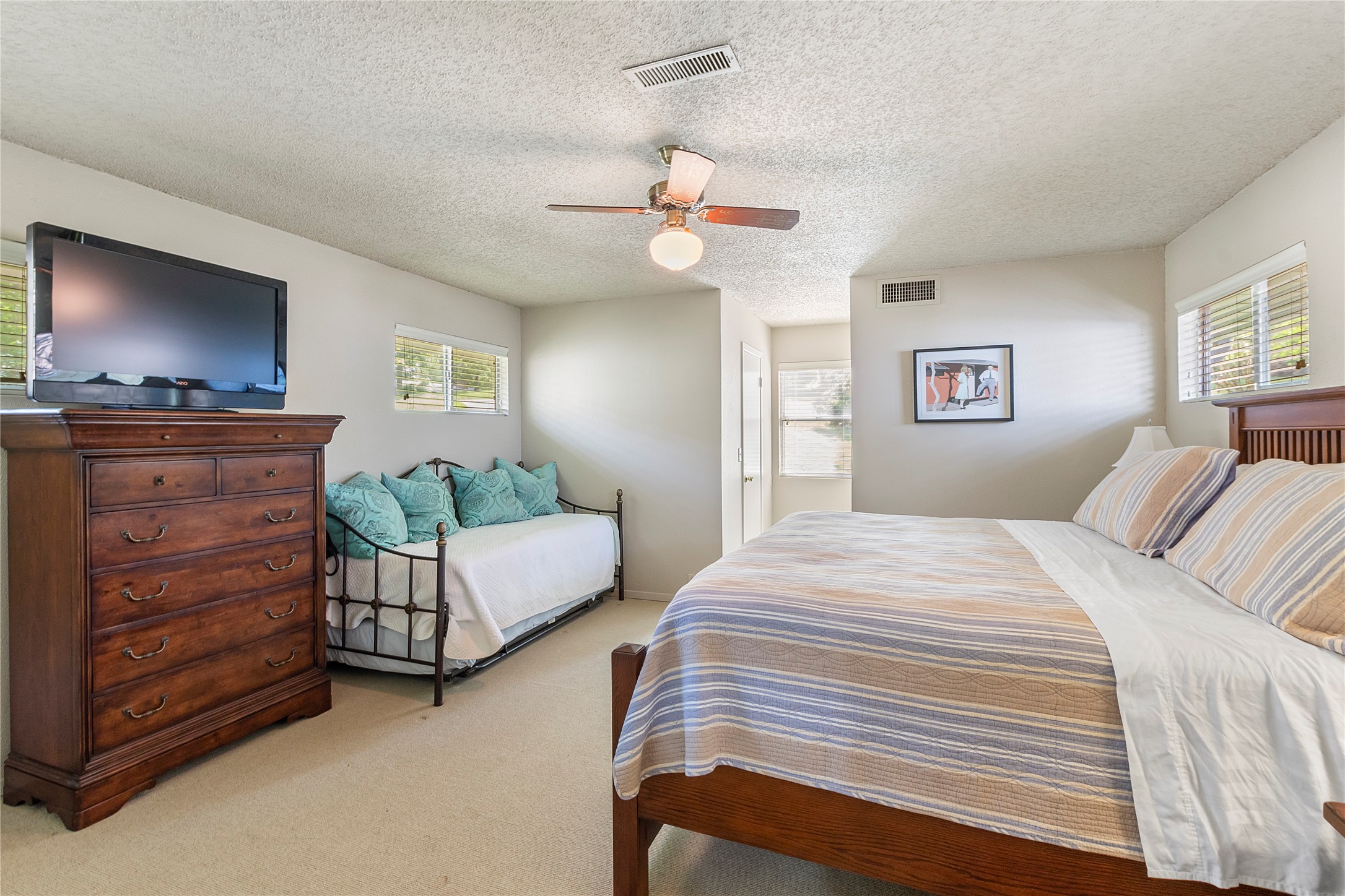 81 Isle Of View Drive